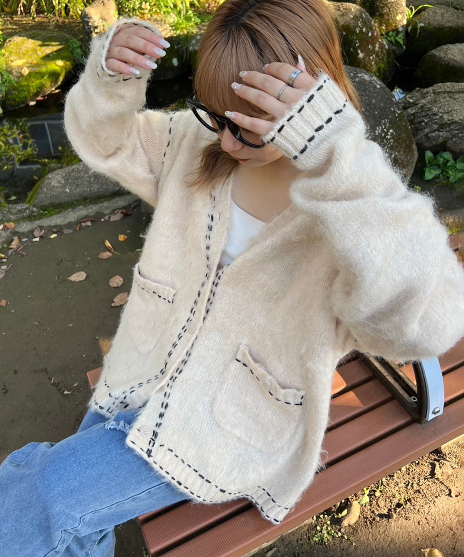 bibiy レザーぺプラムカーディガン 大人気の【Bibiy.のペプラムカーデ】👀♡で⁣ キュートな冬コーデ