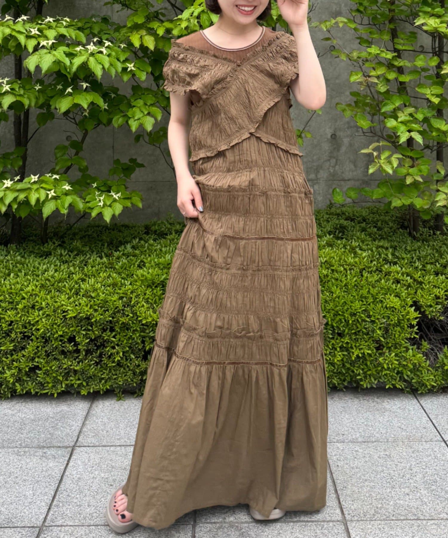 【WEB限定】インド綿の風合いの良さ、拘りの刺繍がお洒落さを格上げしてくれるTYPYで人気のちょっと贅沢な【From India】大胆なフリルが目を惹く1枚でコーデが完成する"主役級ワンピー