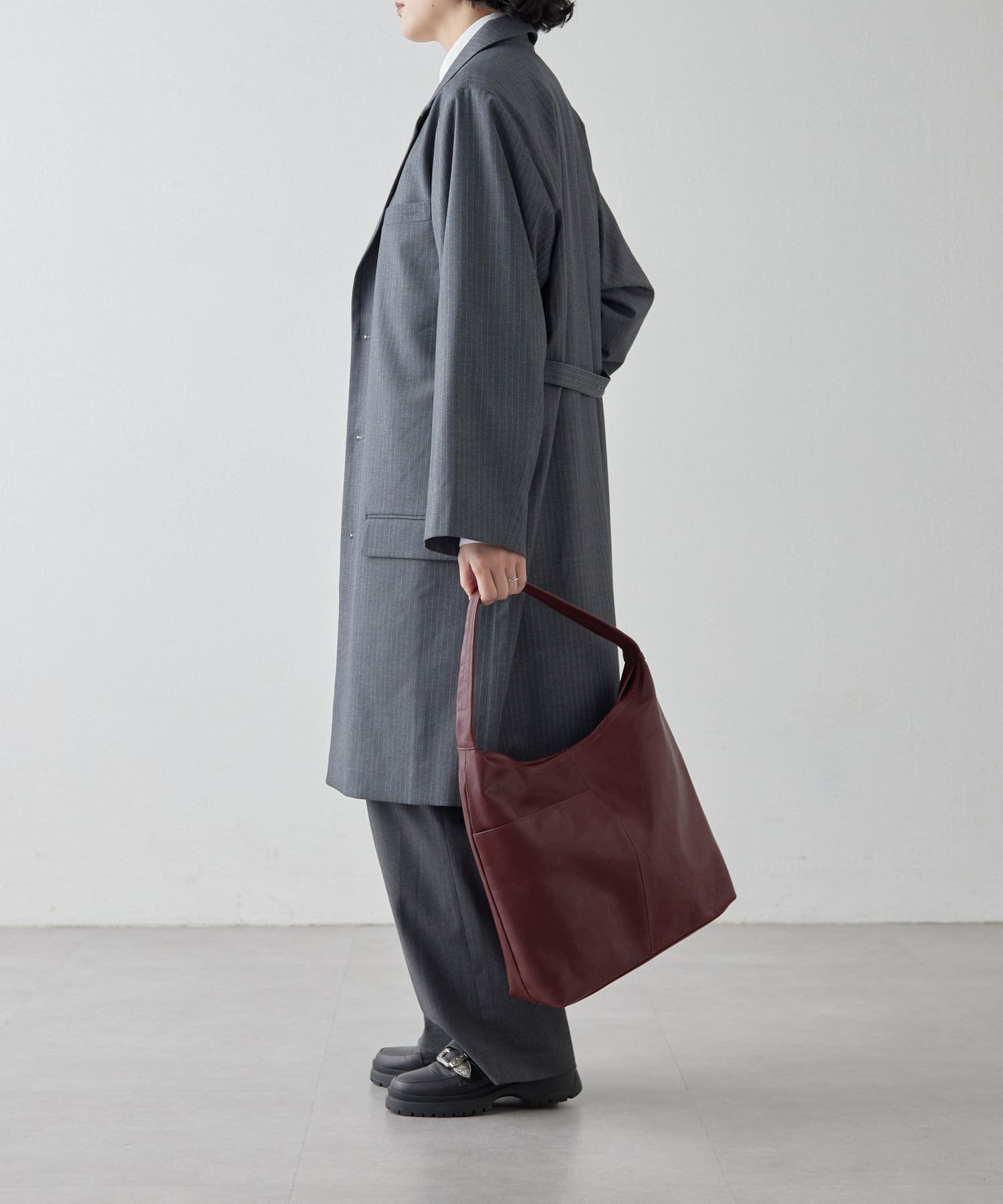 ear PAPILLONNER(イア パピヨネ) 《軽量/ゴートレザー/本革/ベーシック》グロッシーワンハンドルバッグ