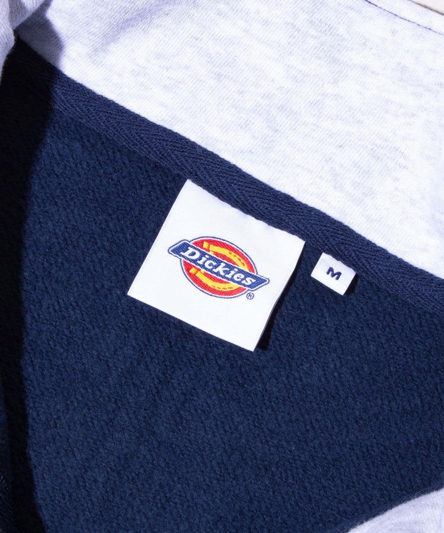 Dickies】スウェット ハーフジップ ワンポイント刺繍 ラグラン