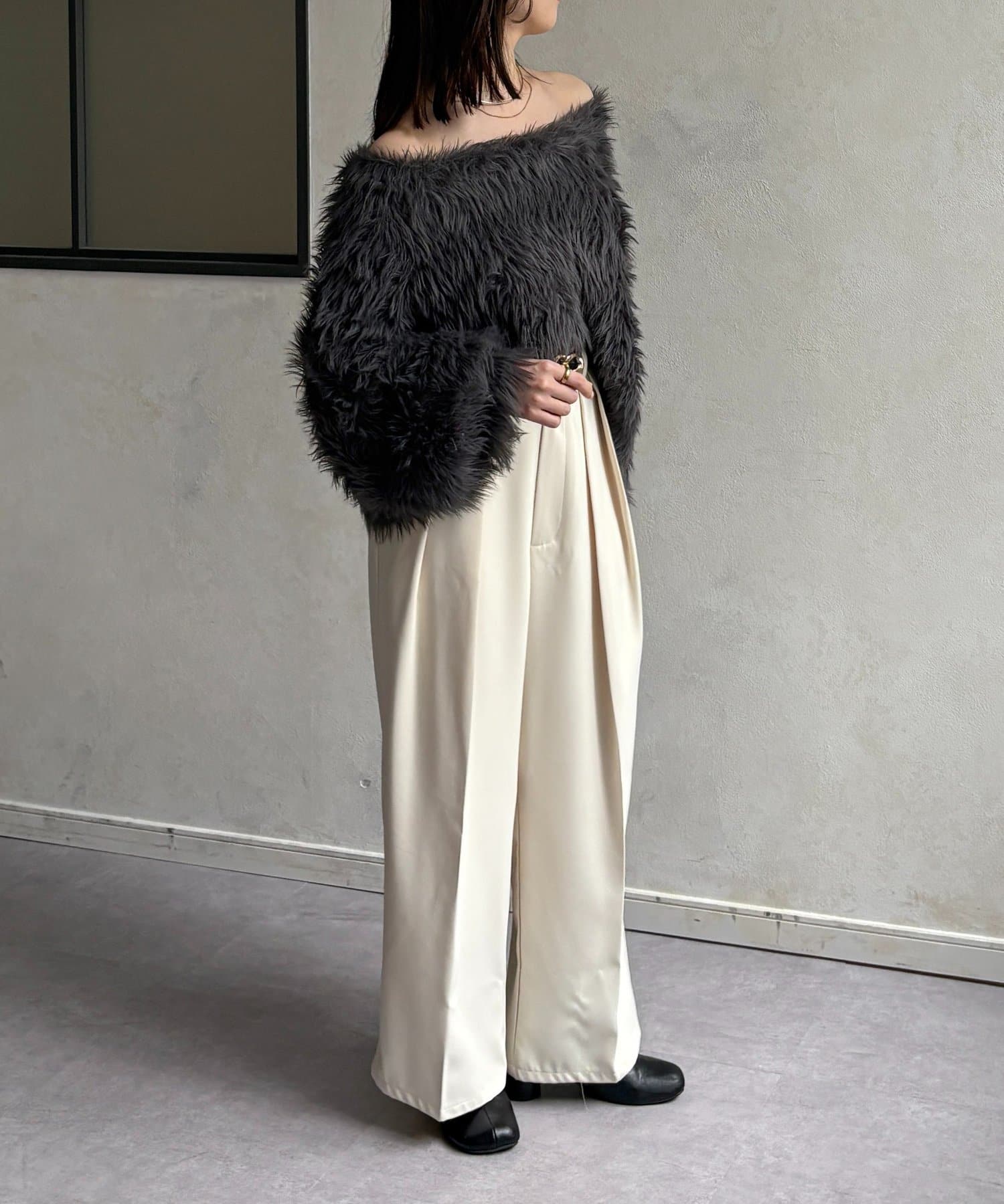 Thevon.(ゼヴォン) ショート丈ボリュームシャギーニット