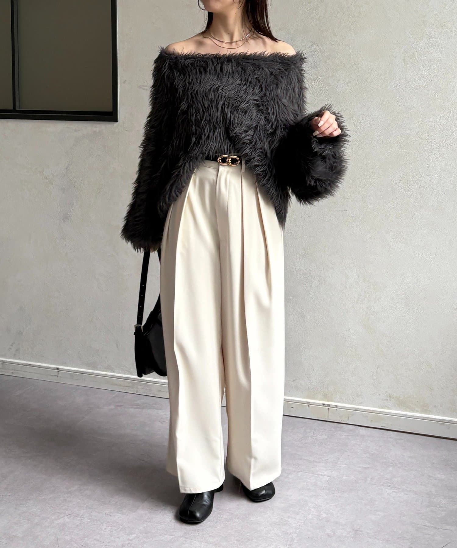 Thevon.(ゼヴォン) ショート丈ボリュームシャギーニット