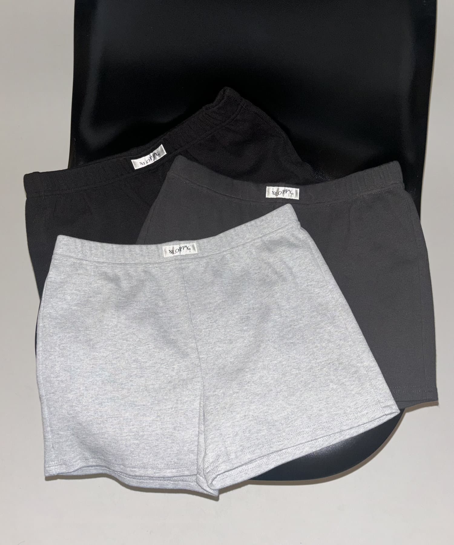 WHO’S WHO gallery(フーズフーギャラリー) 【SLOPPY】 RIBBED SHORTS/リブショートパンツ