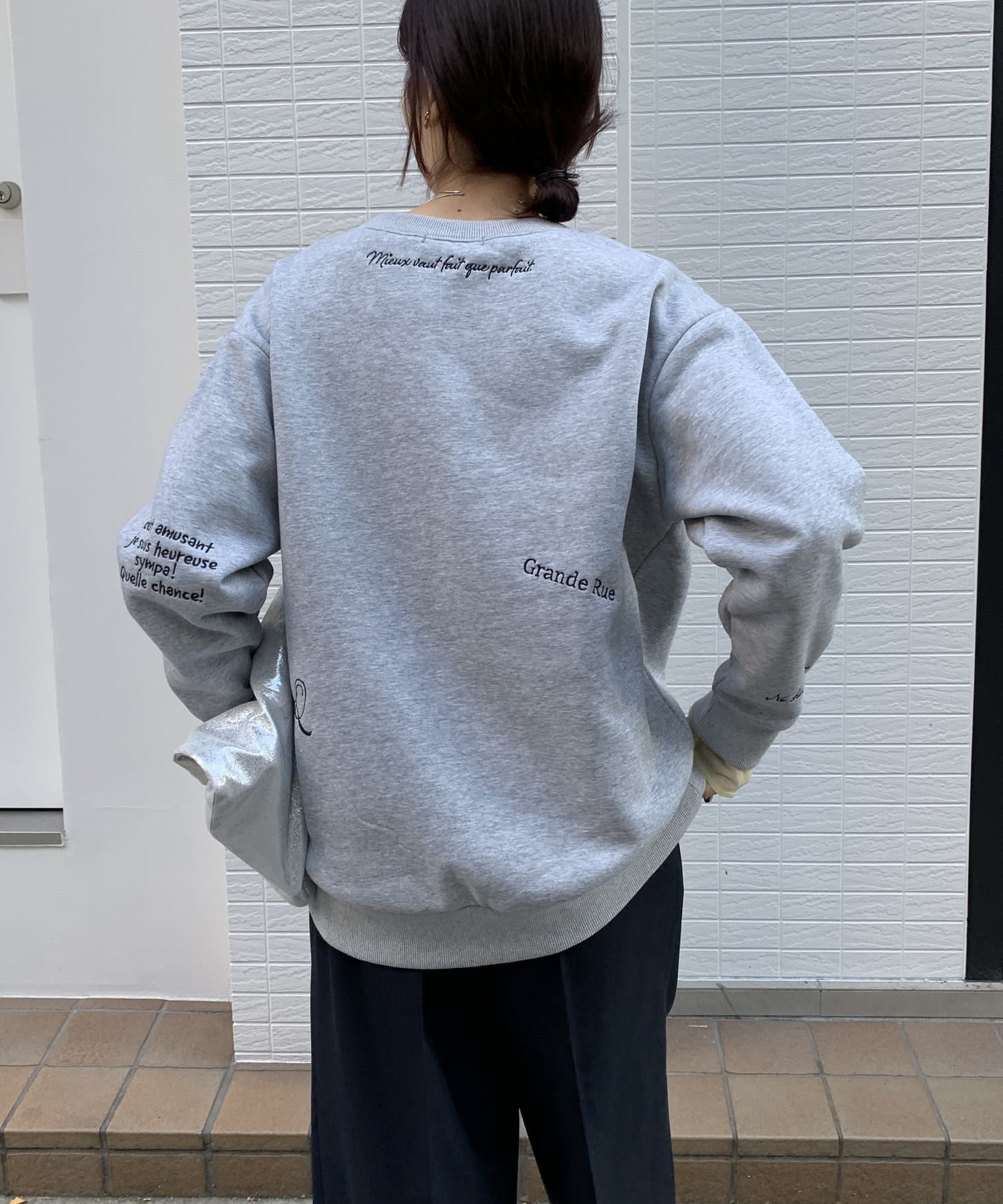 DOUDOU(ドゥドゥ) 【新色追加/WEB限定】ランダム刺繍プルオーバー
