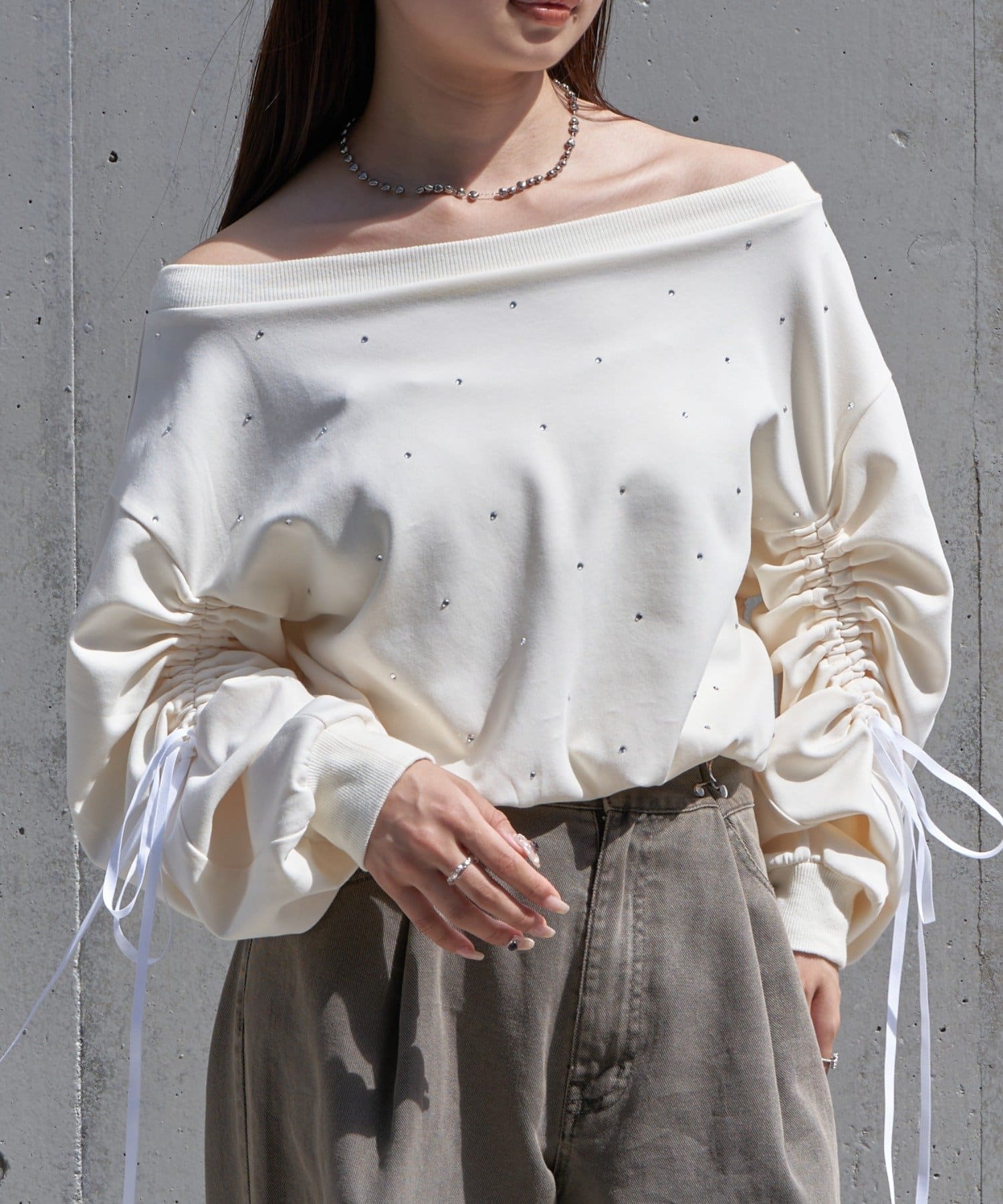 OUTLET(アウトレット) 【RAY CASSIN】ドロスト入りラインストーンスウェット