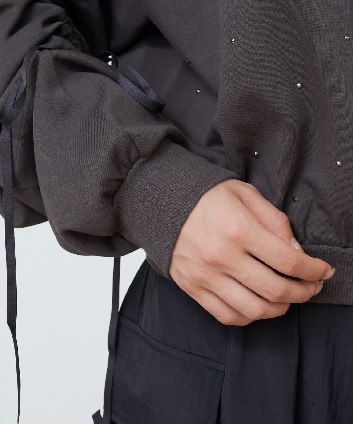 OUTLET(アウトレット) 【RAY CASSIN】ドロスト入りラインストーンスウェット