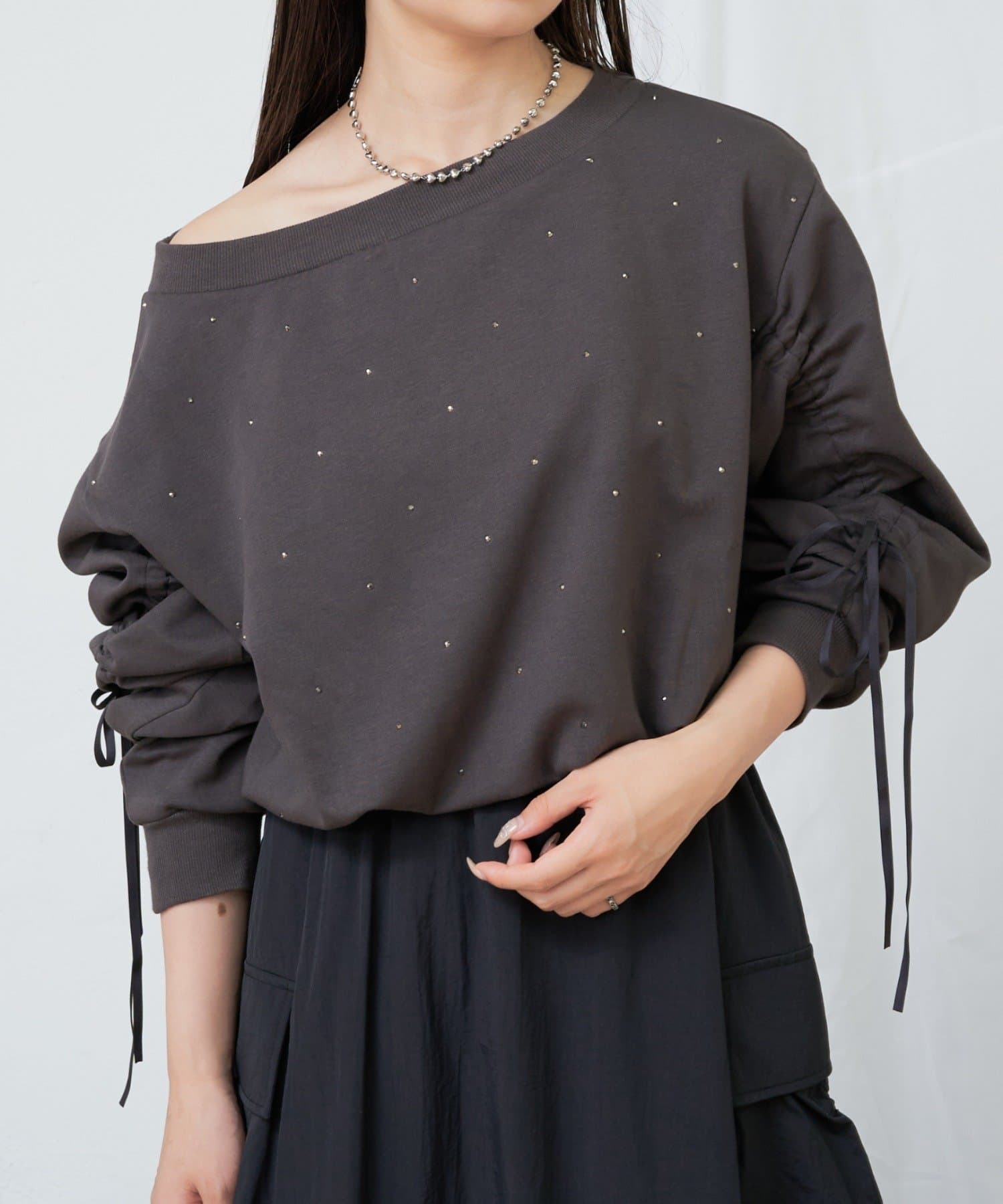 OUTLET(アウトレット) 【RAY CASSIN】ドロスト入りラインストーンスウェット