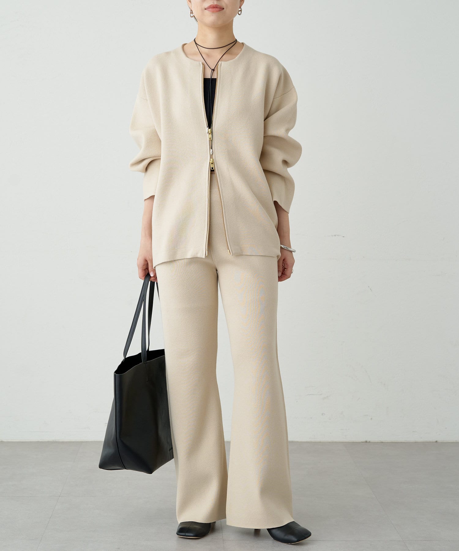 LOUNGEDRESS（ラウンジドレス）の「スウェットライクニット