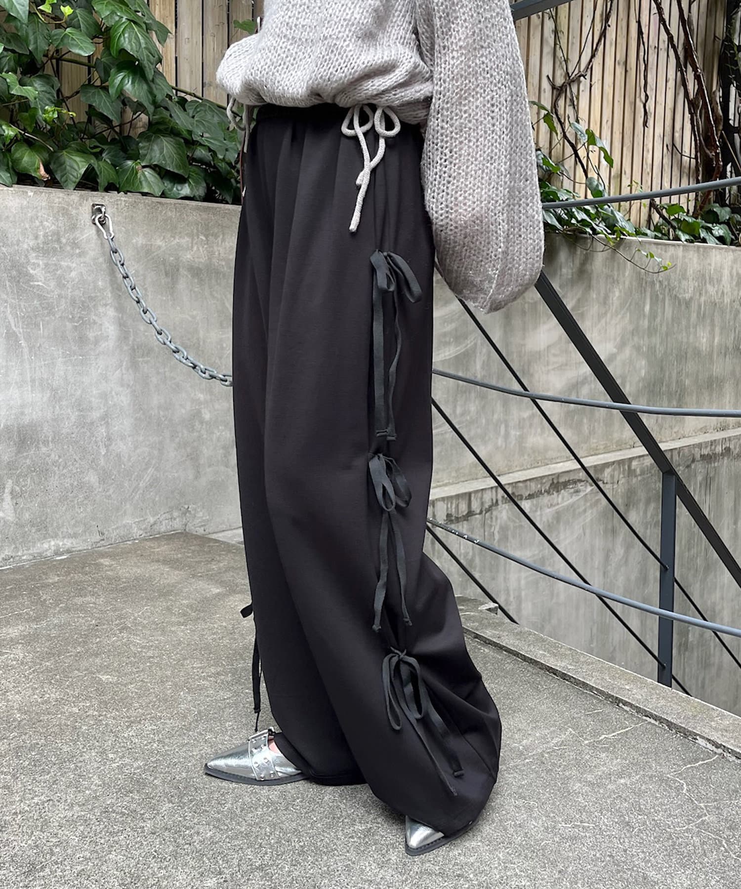 うしろリボンパンツ w closet】サイドリボンパンツ | OUTLET(アウトレット