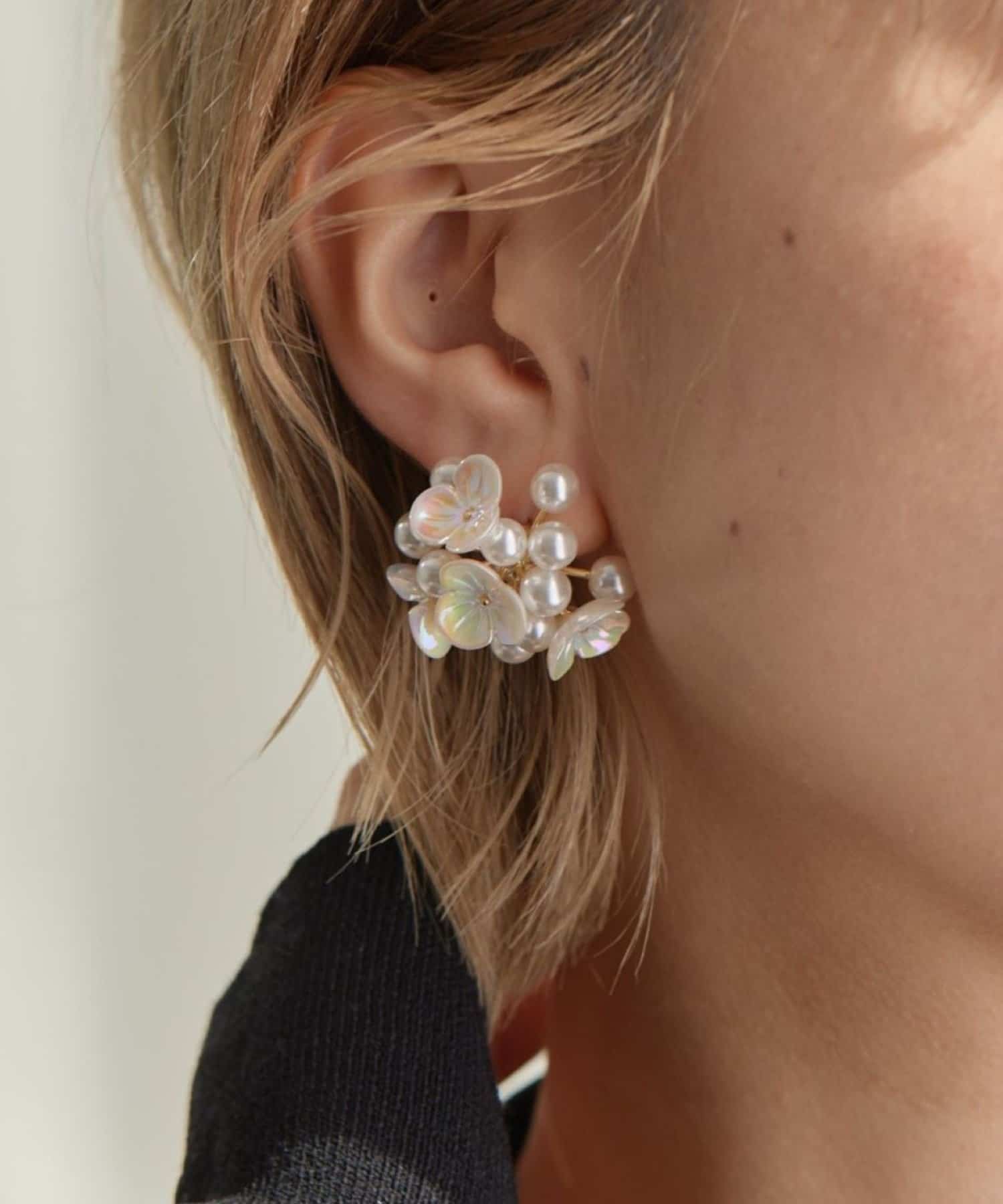 ear PAPILLONNER(イア パピヨネ) 《WEB限定》お花/BIGパールフラワーピアス