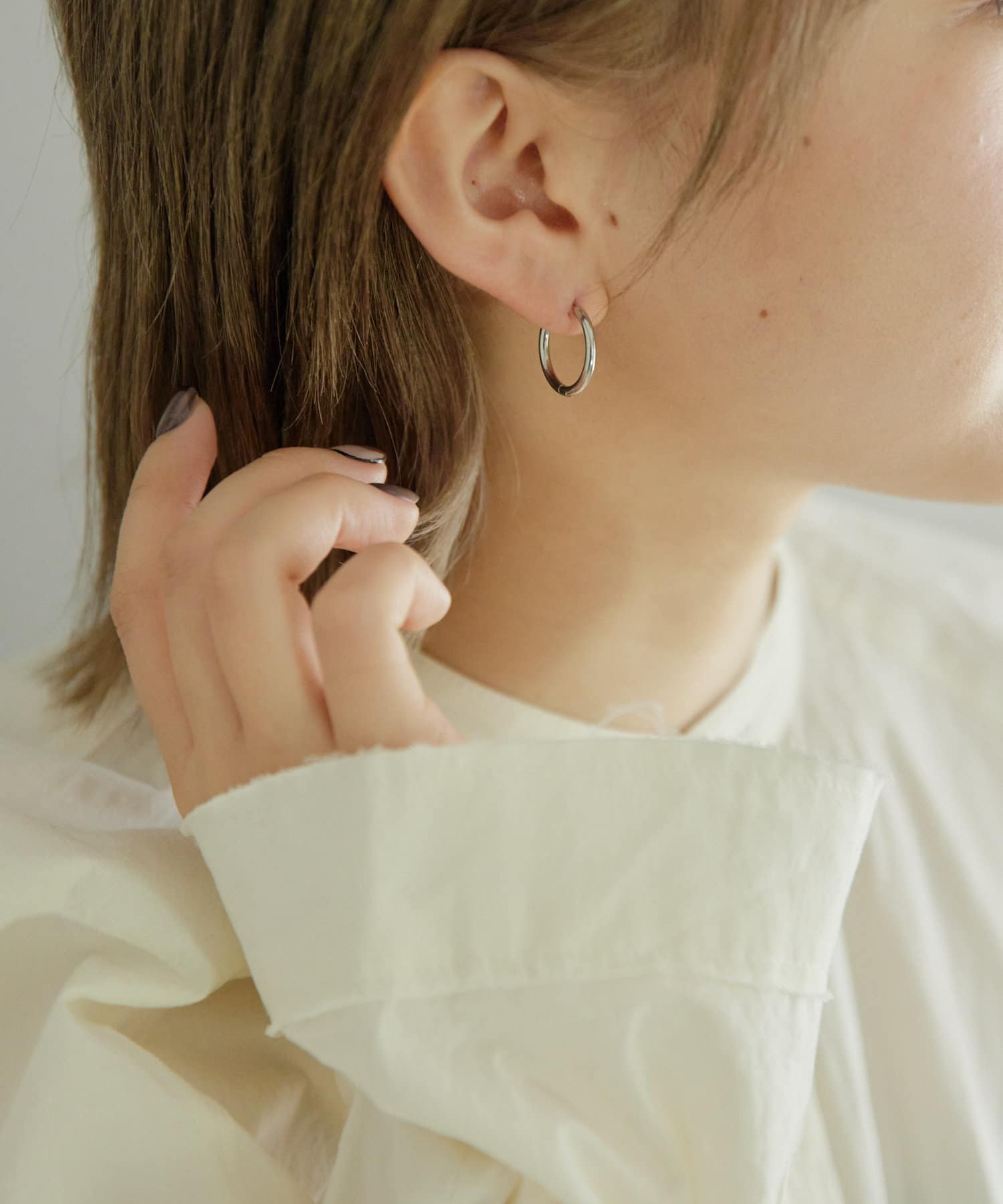 ear PAPILLONNER(イア パピヨネ) 《金属アレルギー対応/ステンレス/2WAY》バイカラーオーバルピアス