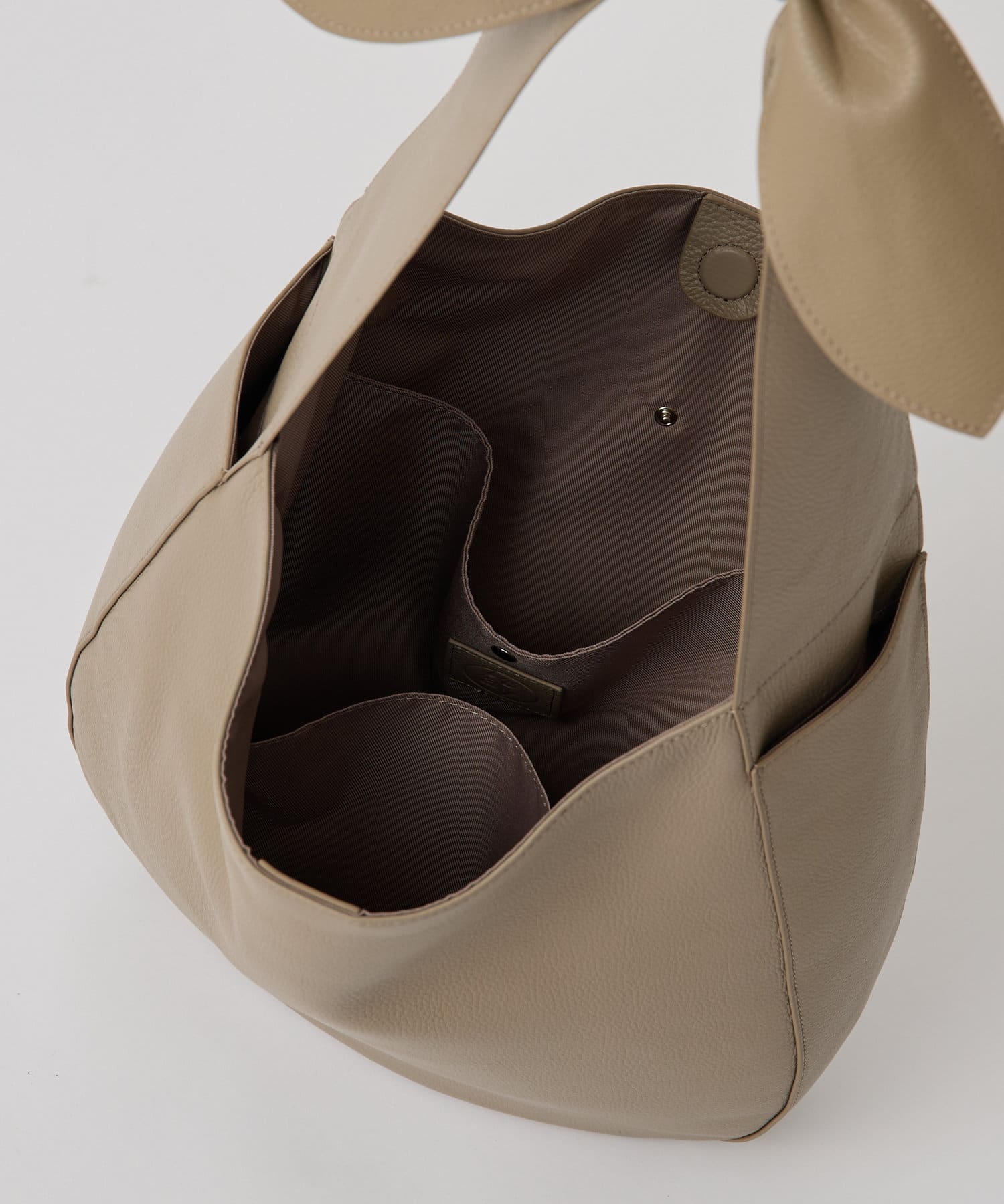 BEARDSLEY(ビアズリー) リボンレザートートBAG