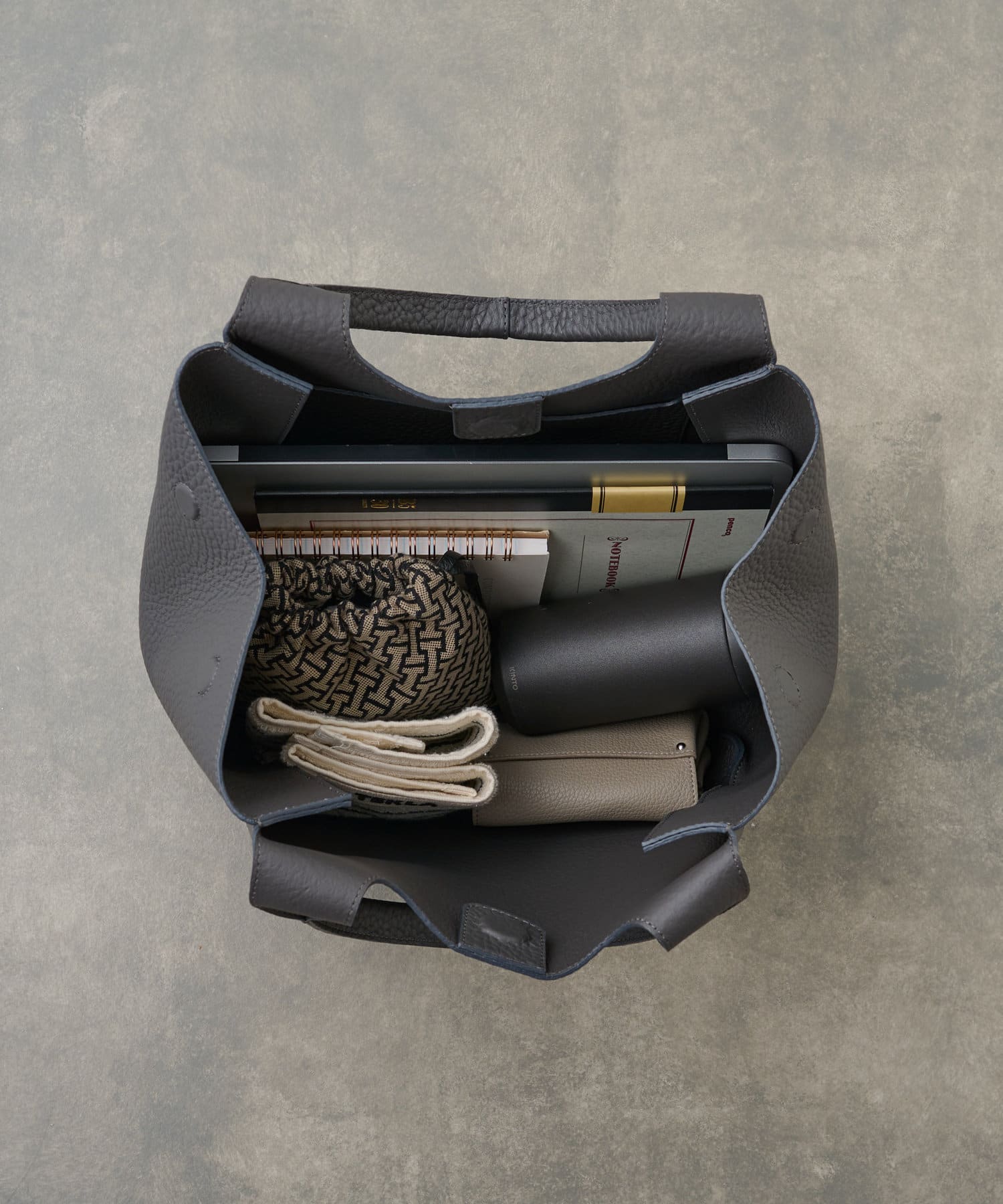 IACUCCI ブラック メッシュ ハンドバッグ イアクッチ IACUCCI アーゴ M NYLON/CERVO （black