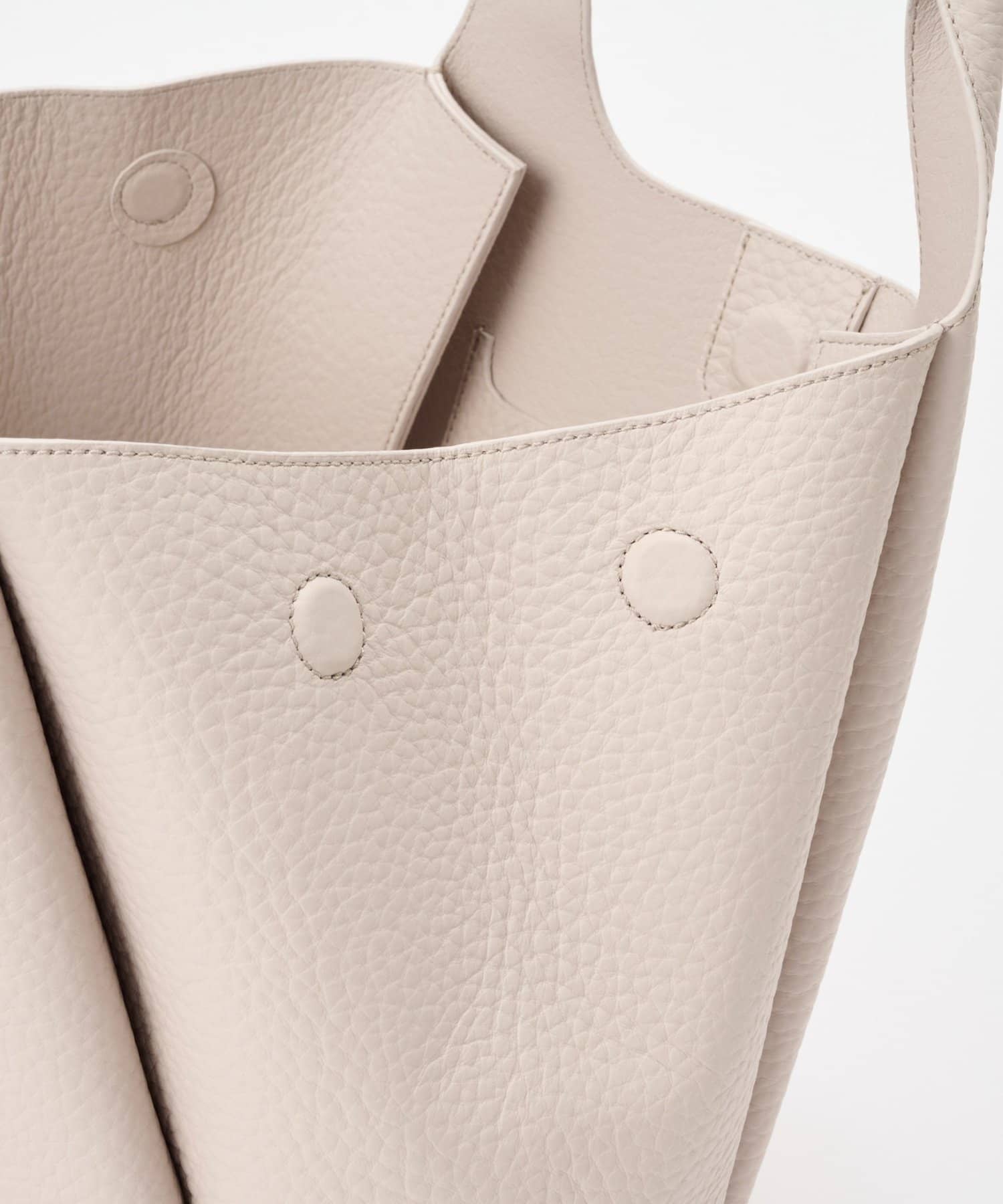 IACUCCI(イアクッチ) ボルゴ ALCE