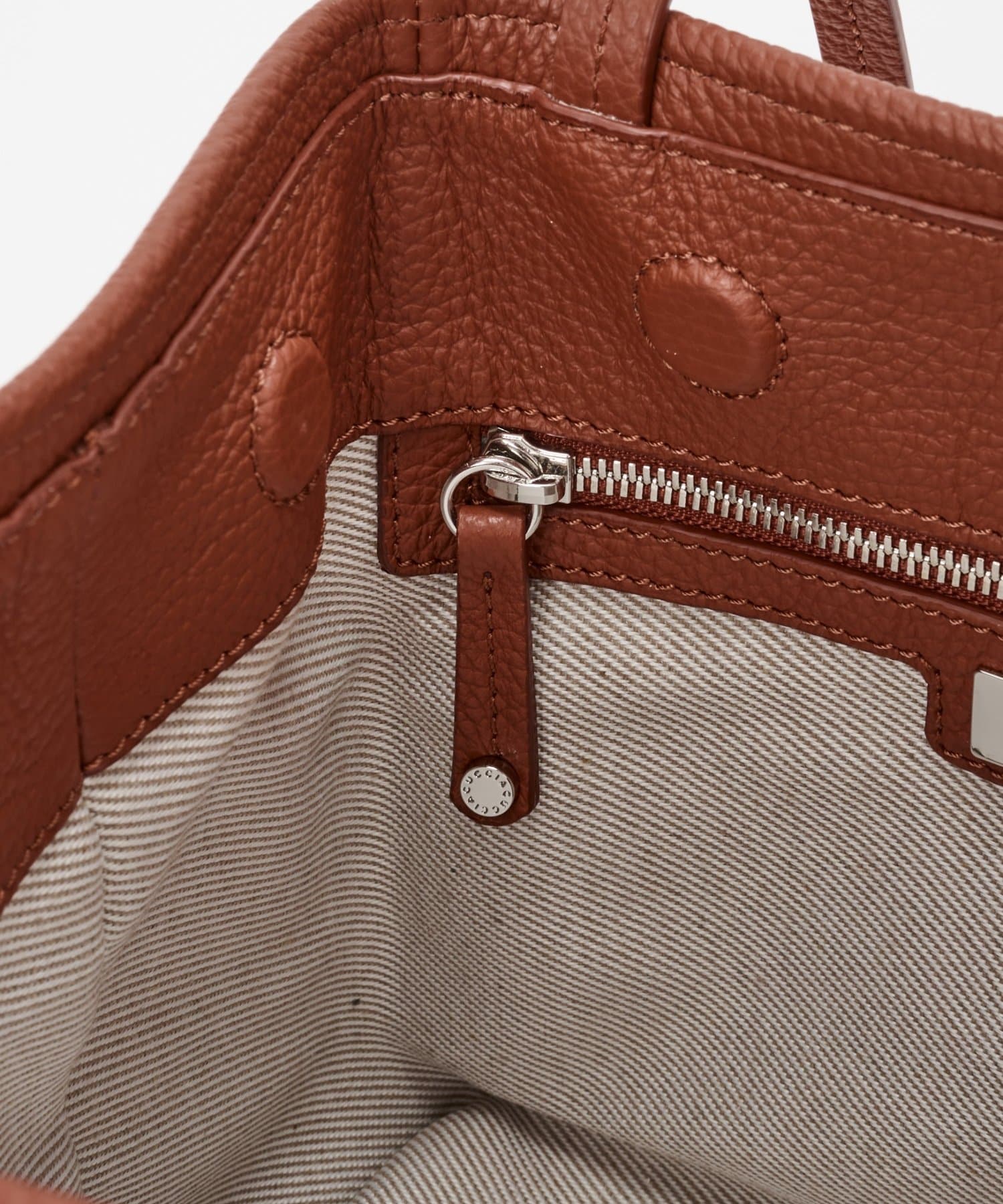 IACUCCI(イアクッチ) センティエーロ ミニトート CERVO