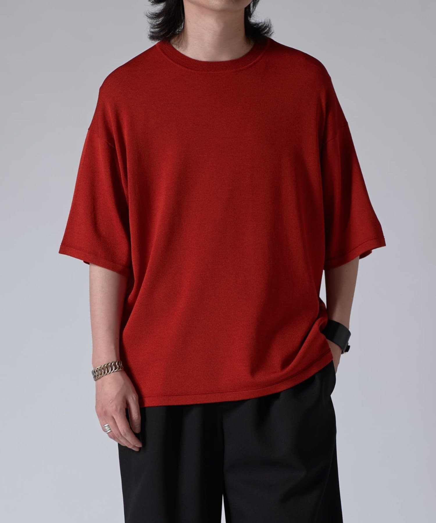 Lui's(ルイス)25SS VIS/PO 杢調 ベーシックs/sニット【商品ポイント】優れた素材感と落ち着きのある雰囲気が特徴的なこちらのニットソー。身幅と着丈を程よいサイズ感で調整。ピタ