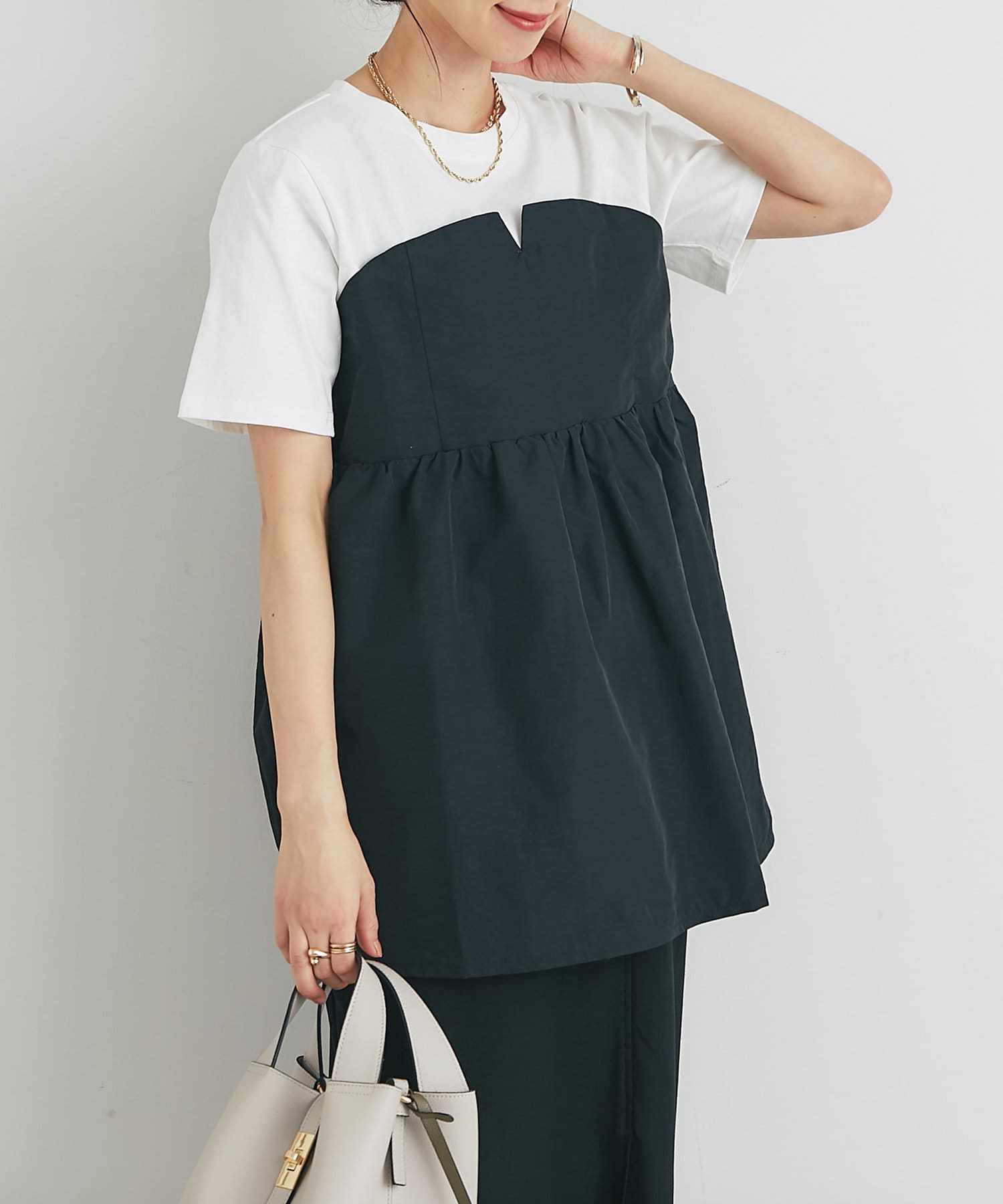 un dix cors(アンディコール) 《スタイルアップ効果◎》ドッキング切替Tシャツ