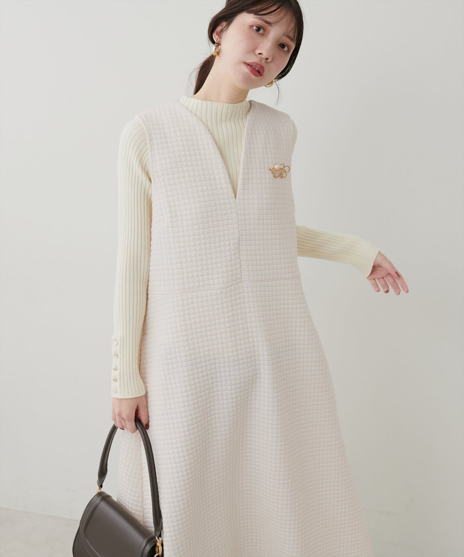 数量は多 mamamo】Wzipスクエアキルトカットワンピース | natural couture ワンピース