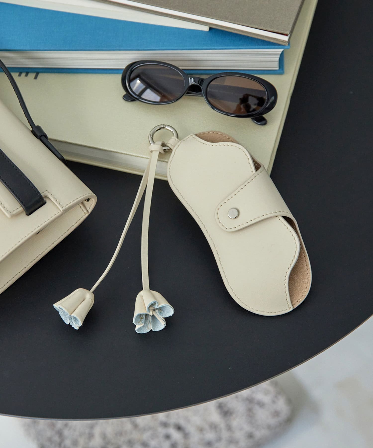 Hoaw.】Glasses Case | Whim Gazette(ウィム ガゼット