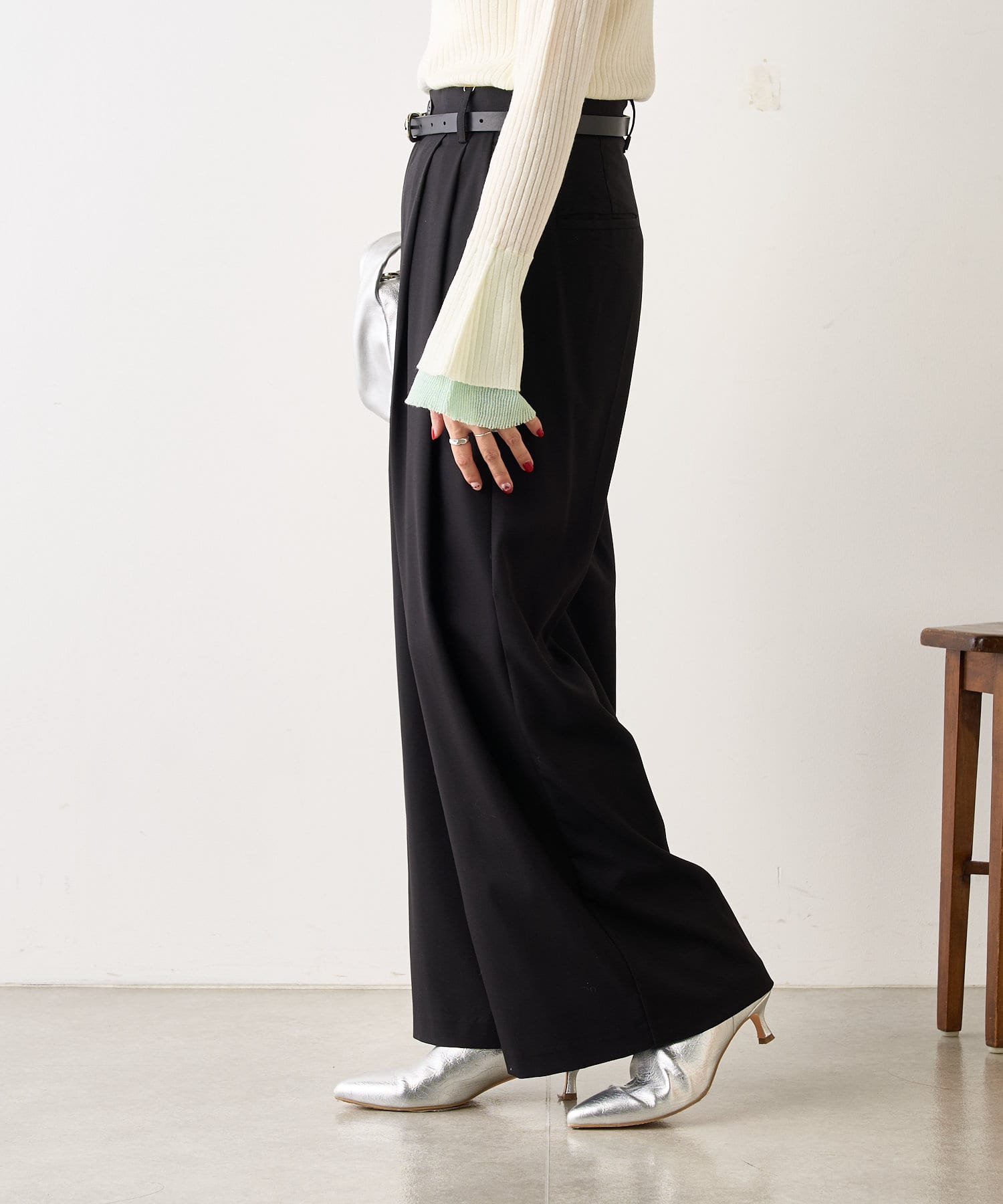 SHENERY(シーナリー) タックワイドパンツ