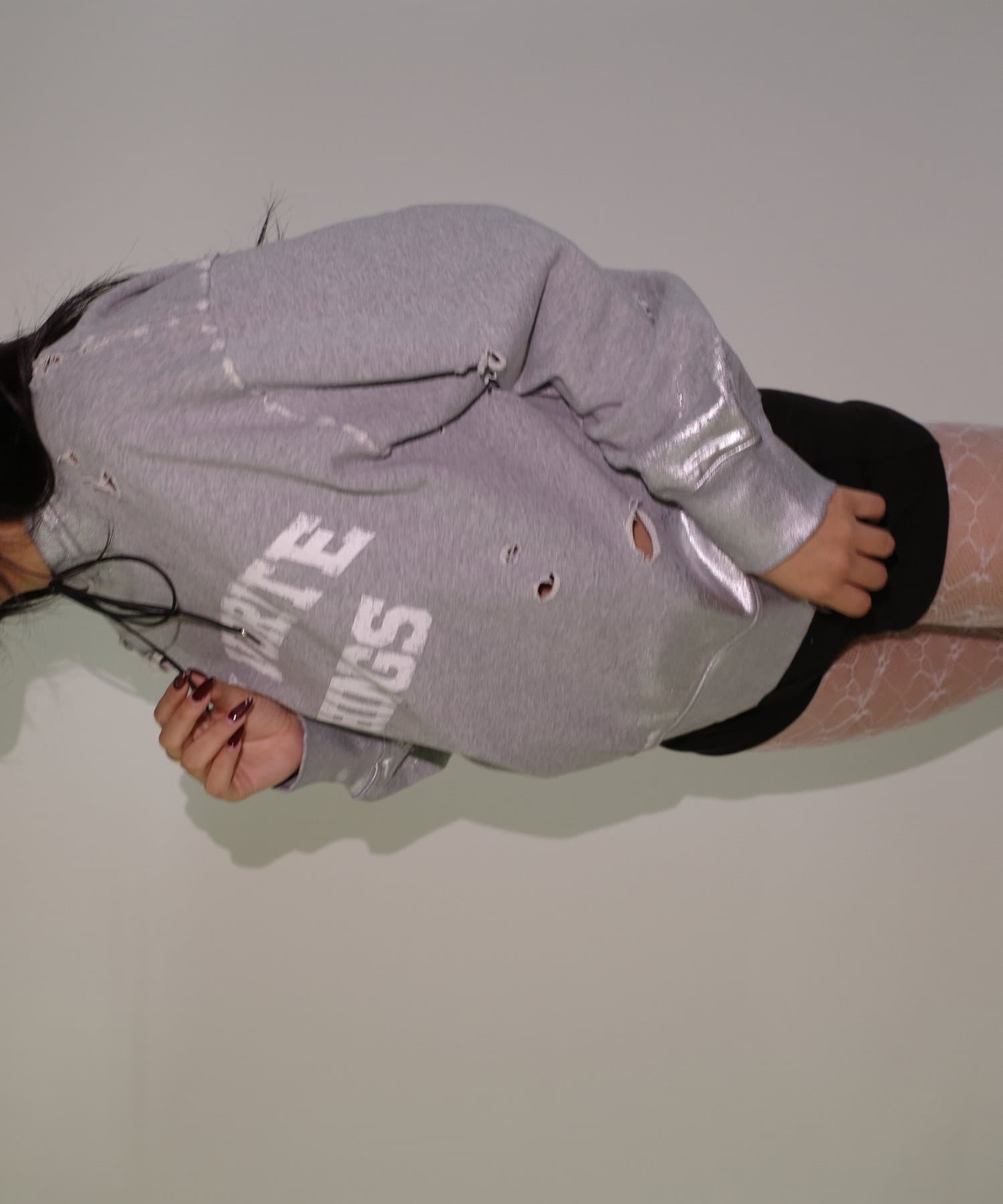 Six M/シックスエム】箔プリントダメージロゴスウェット | WHO'S