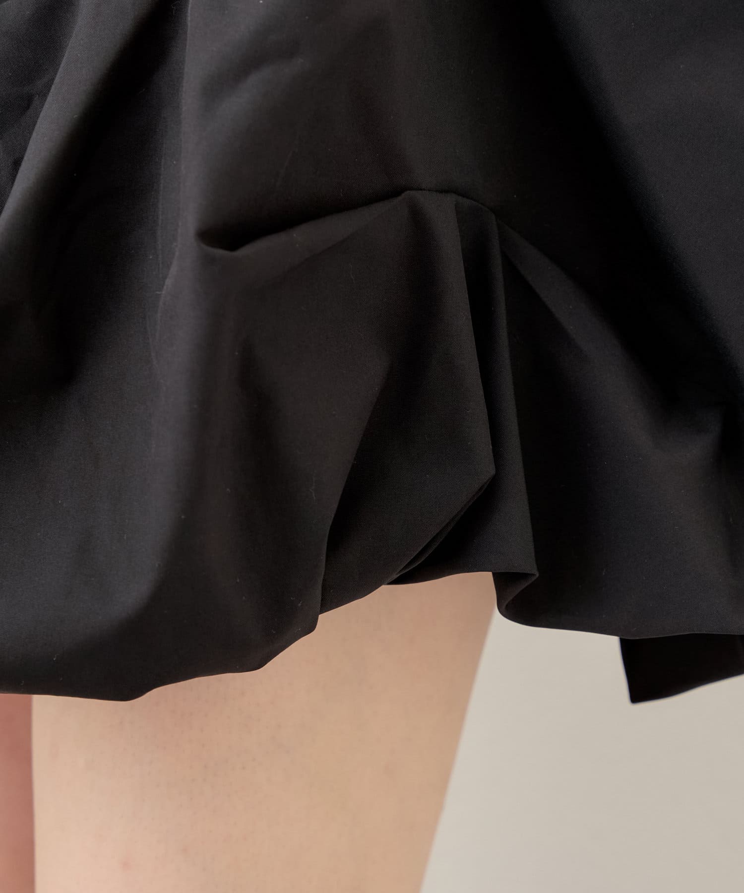 OUTLET(アウトレット) 【Chico】ランダムタックボリュームミニスカート