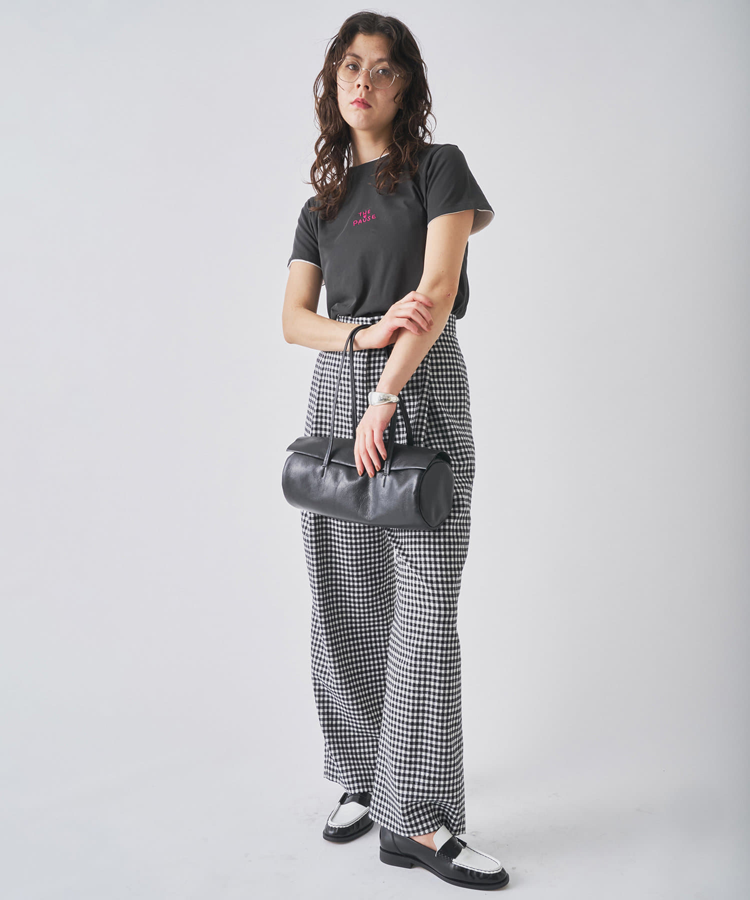 Whim Gazette(ウィム ガゼット) 【THE PAUSE】THE PAUSE刺繍Tシャツ