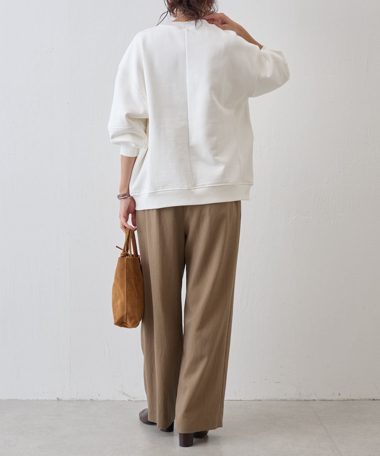 BEARDSLEY バギーパンツ ライトベージュ　ワイドシルエット大きいサイズ2 BEARDSLEY バギーパンツ ライトベージュ ワイドシルエット大きい