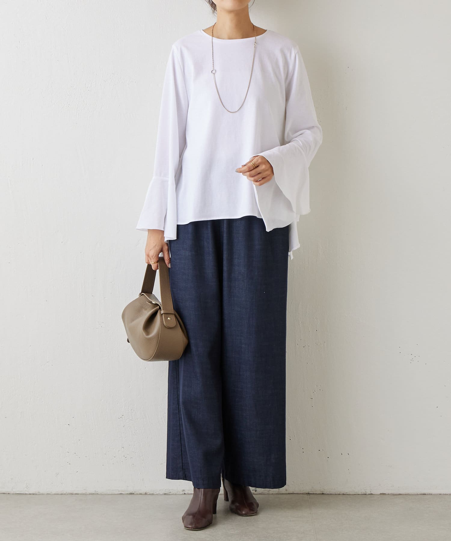 美品❇︎ビアズリー フレアスリーブブラウス カットソー 23SS