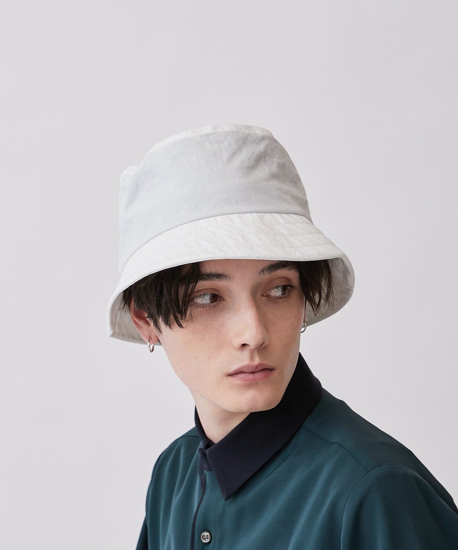 TANGRAM VIOLA&ROSES バケットハット　ホワイト　L/XL VIOLA&ROSES × TANGRAM BUCKET HAT – VIOLA & ROSES（ヴィオラ