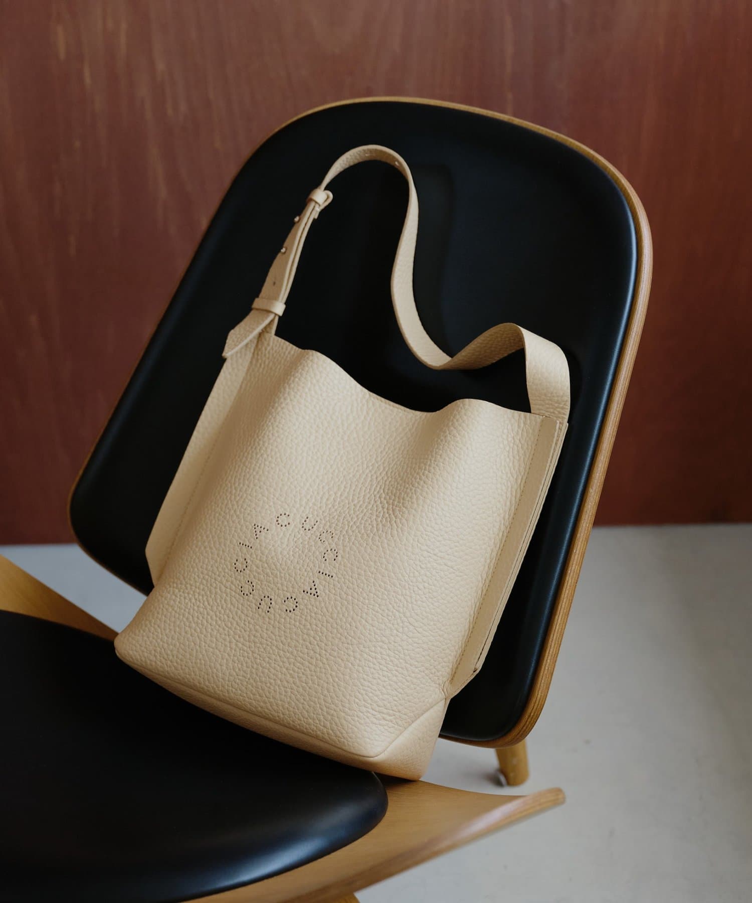 国内直営【IACUCCI】GUFO トートバッグ 送料込 グッシオ ワンハンドルトート ALCE | IACUCCI(イアクッチ