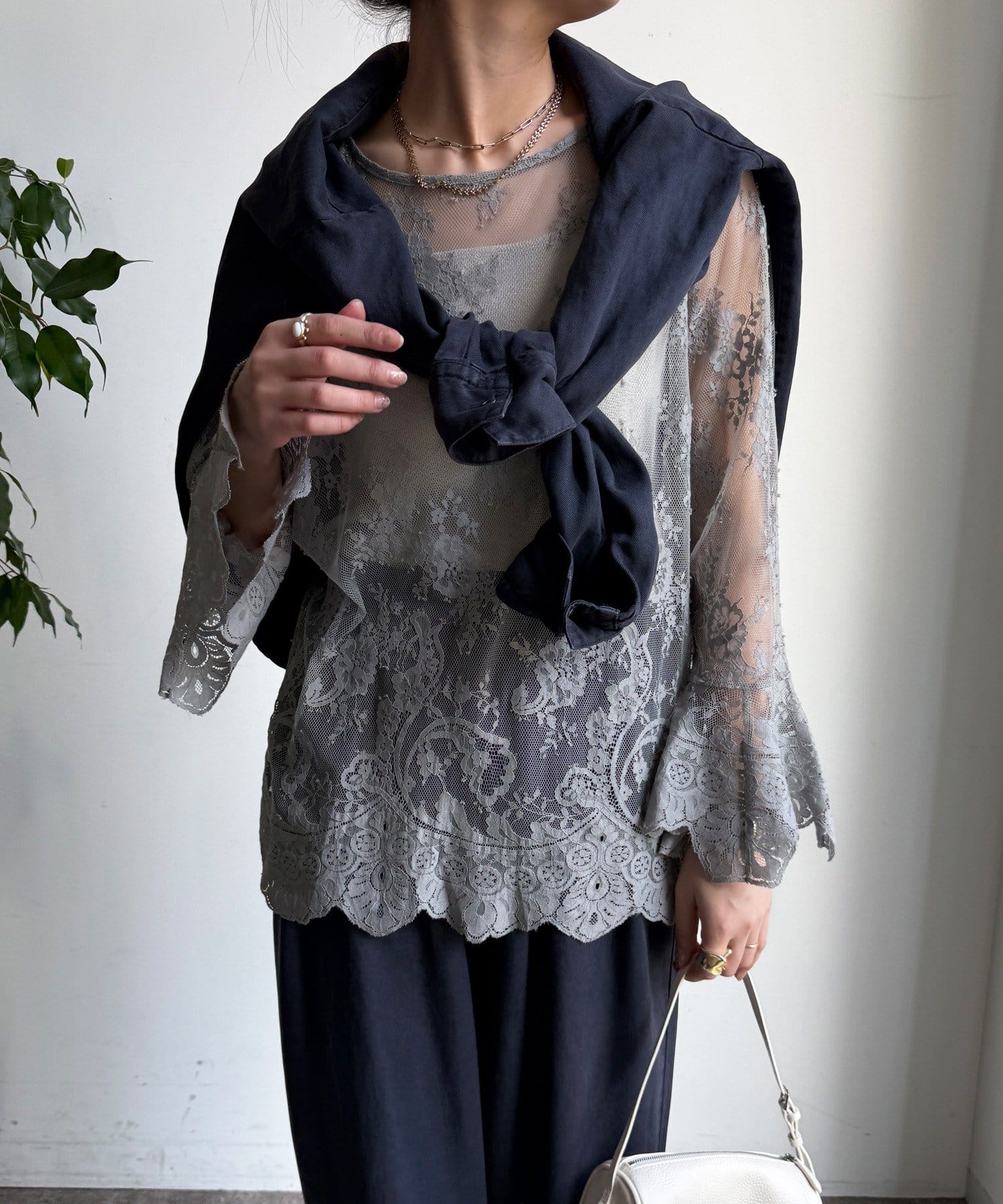 DOUDOU(ドゥドゥ) 【完売カラー再追加！/レイヤードアイテム/着映え◎】レースフレアブラウス