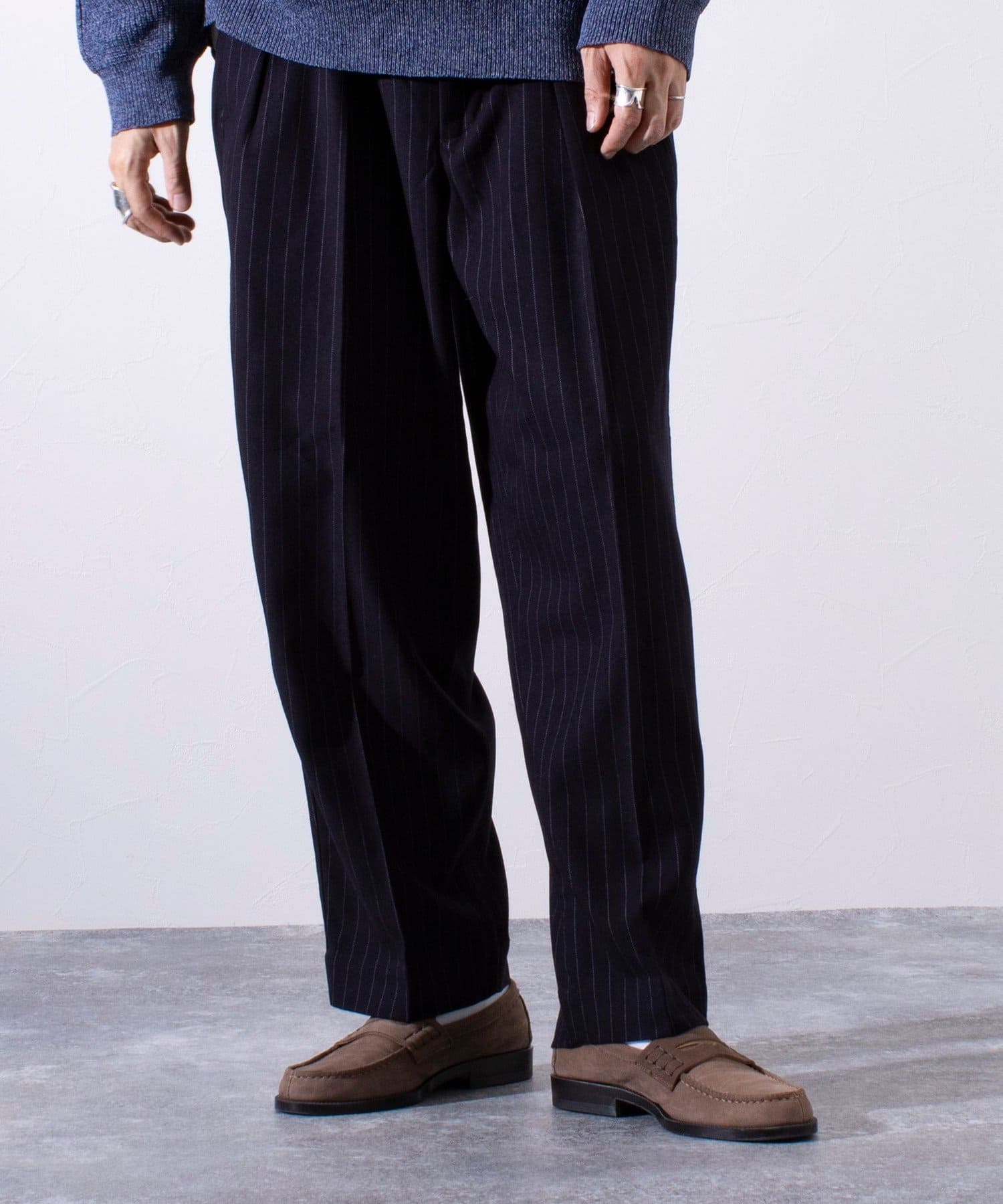 新品　HEUGN TROUSER040 ストライプウールスラックス　ブラック HEUGN(ユーゲン) George CH STRIPEストライプスラックスTROUSER