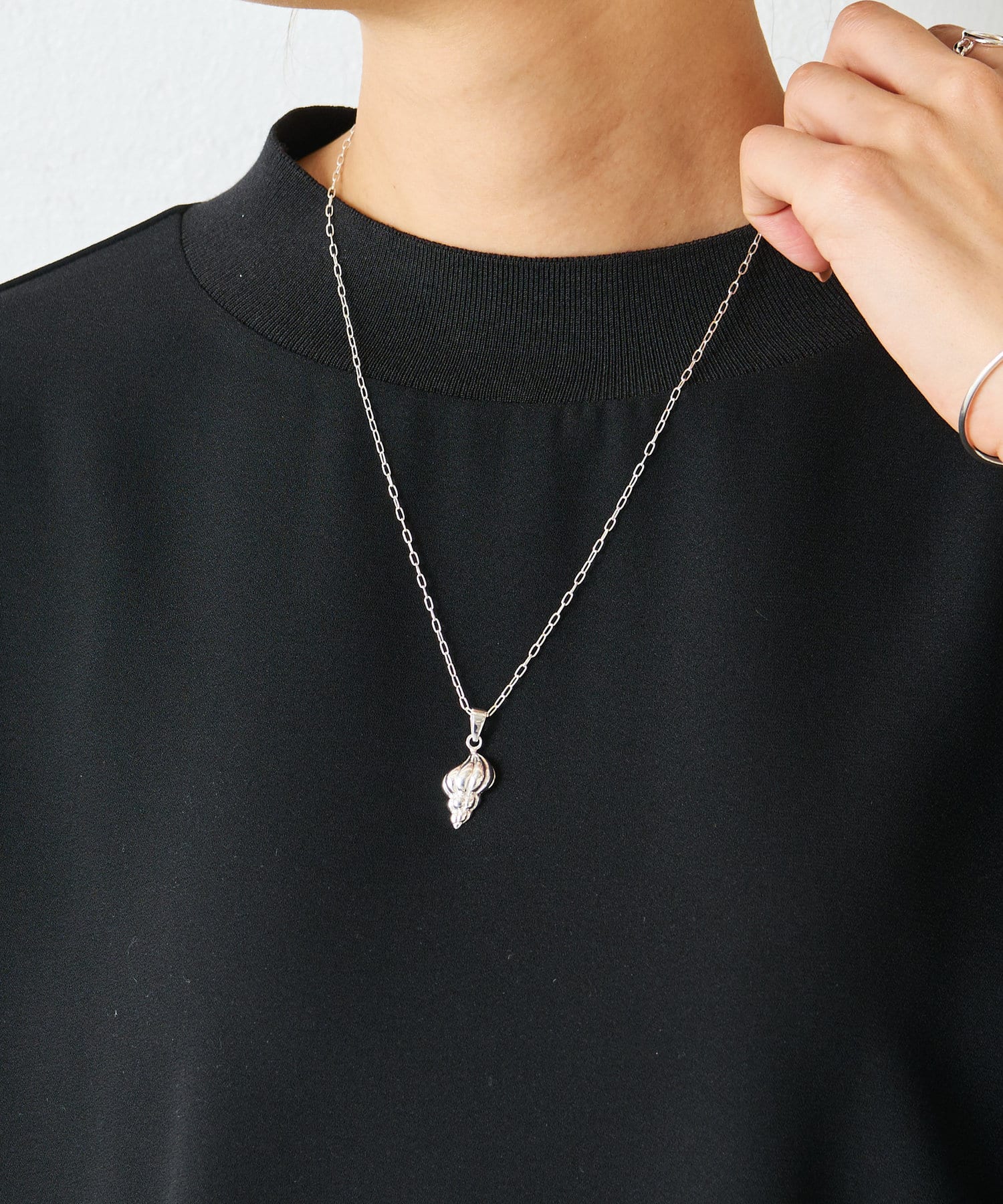 BEARDSLEY(ビアズリー) シェルモチーフネックレス