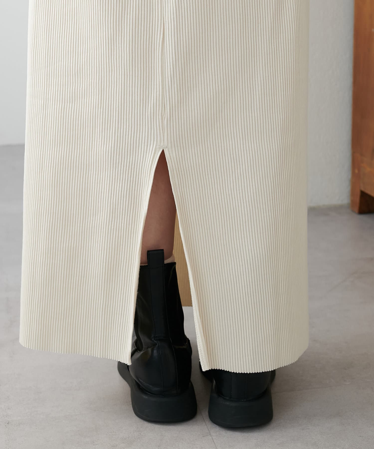 DISCOAT(ディスコート) 【新色追加!/細見え/着回し自在/3サイズ展開】リブナロースカート