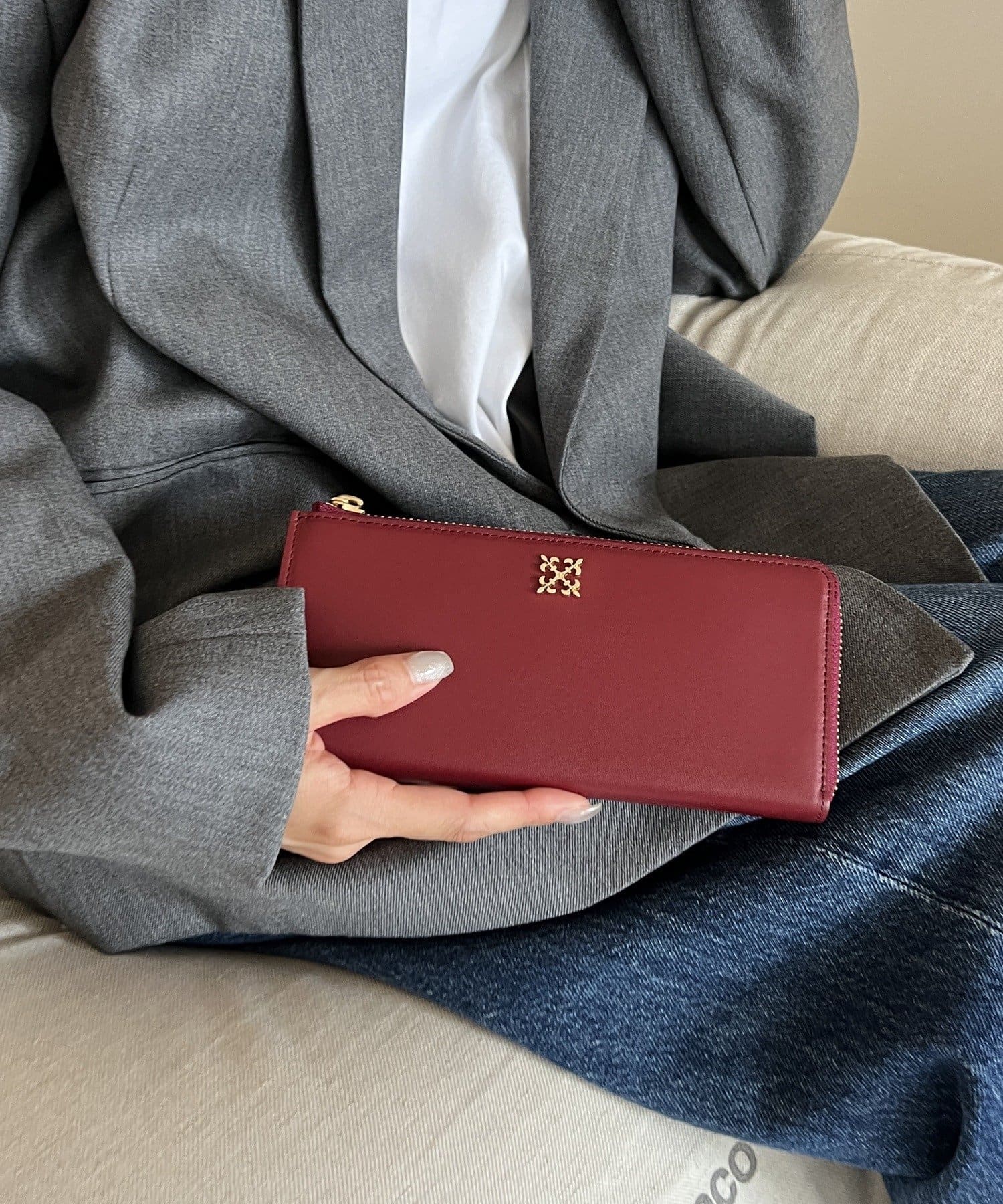 russet ラシット モノグラムプレート ラウンドジップ ウォレット イエロー 楽天市場】モノグラムプレートラウンドジップウォレット russet