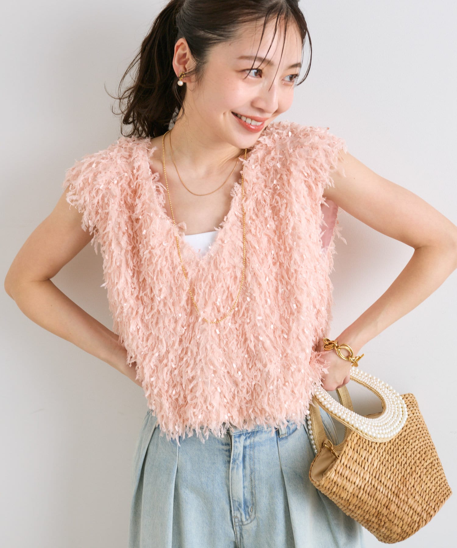 La boutique BonBon(ラブティックボンボン) レディース 【オシャレ度UP】フェザーヤーンベスト ピンク