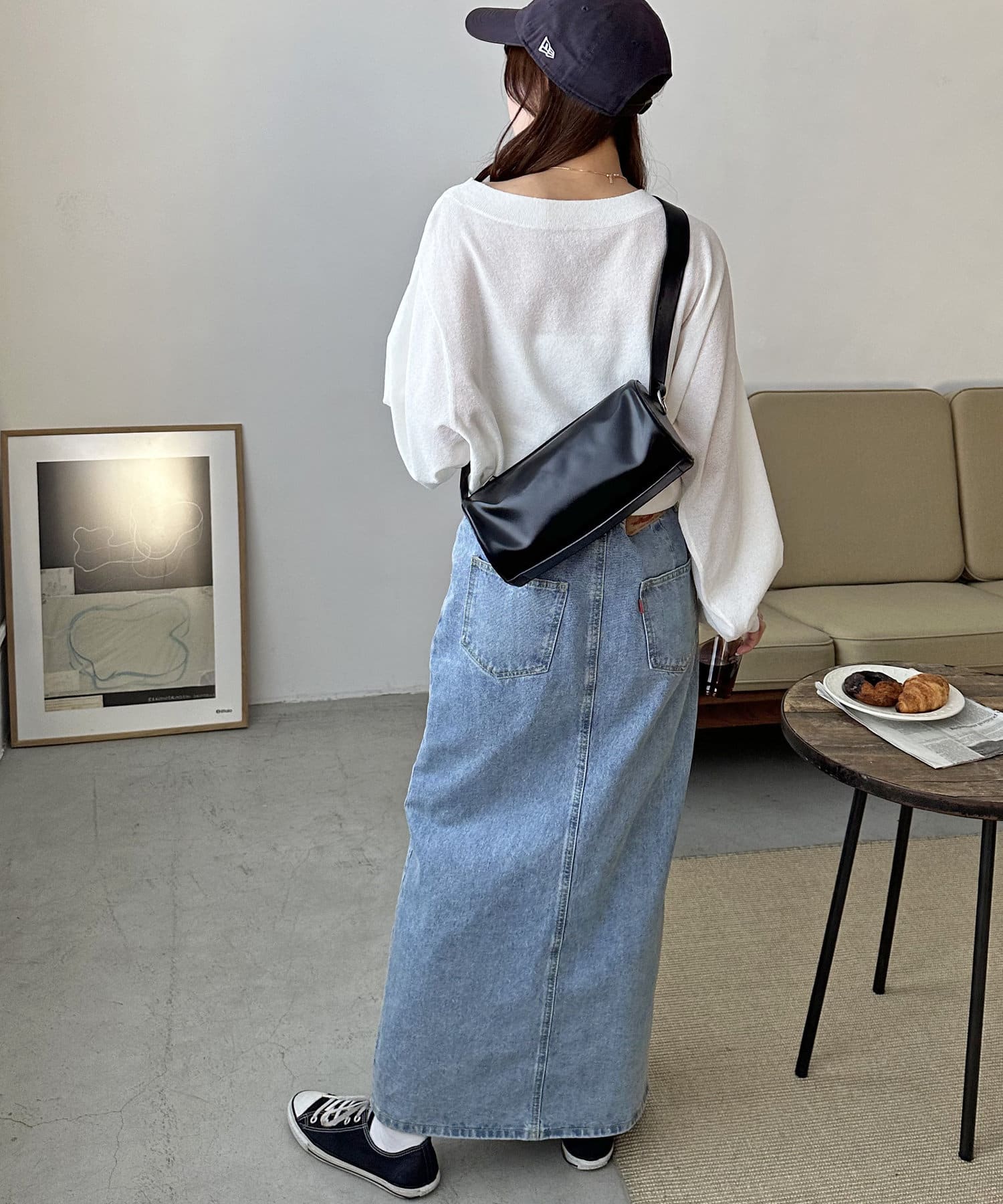 DISCOAT(ディスコート) 【トレンドライクに決まる！/600mlペットボトル・長財布も収納可】シリンダーショルダーバッグ
