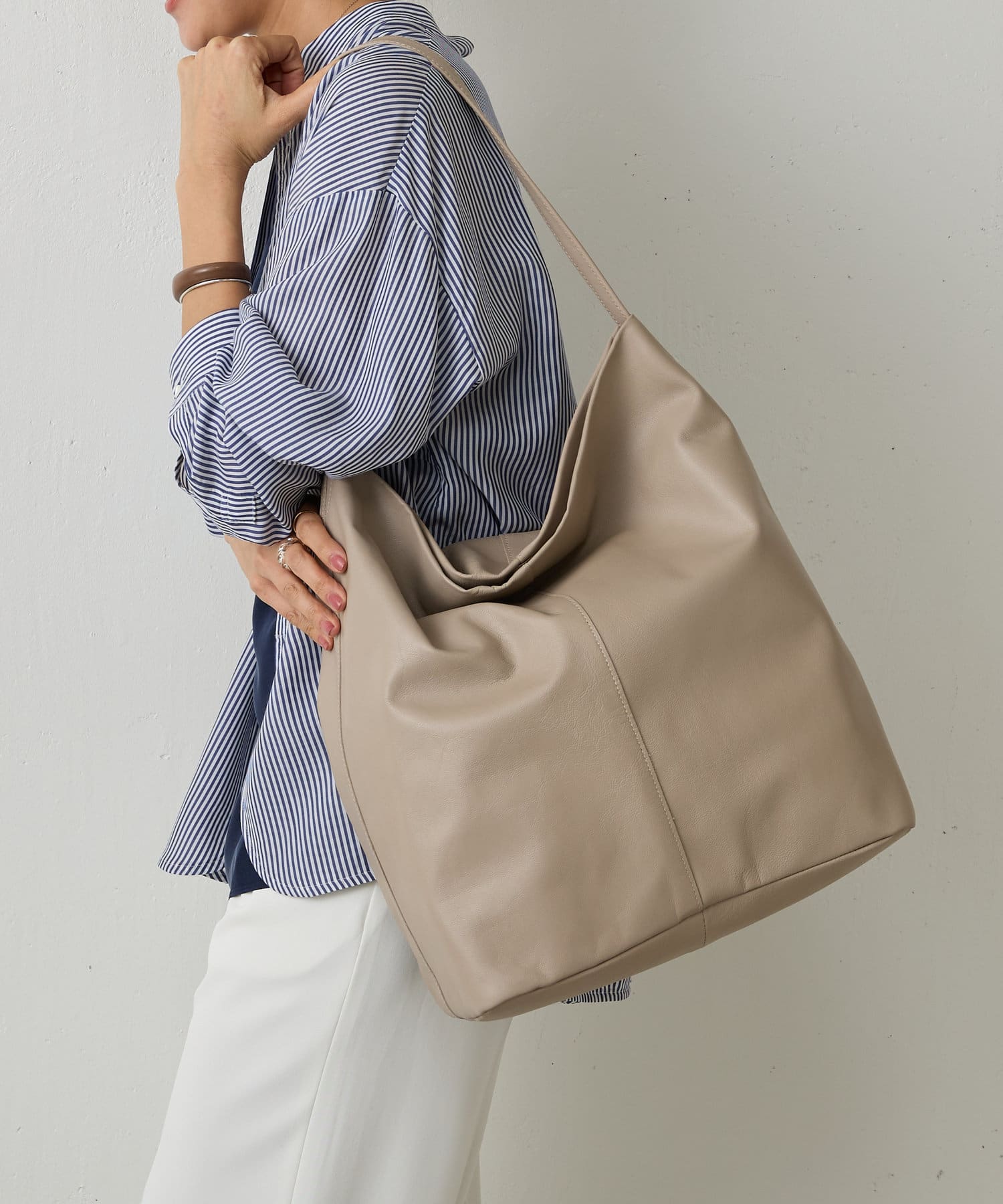 BEARDSLEY(ビアズリー) レディース 《Hoaw.》ショルダーBAG トープ