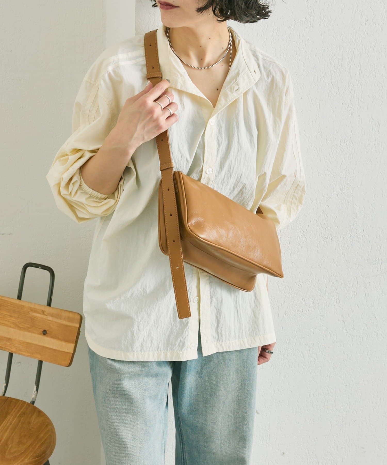 ear PAPILLONNER(イア パピヨネ) ミニスワローマチショルダーバッグ《本革/超軽量280g/全骨格◎/500mlペットボトルも入る！》