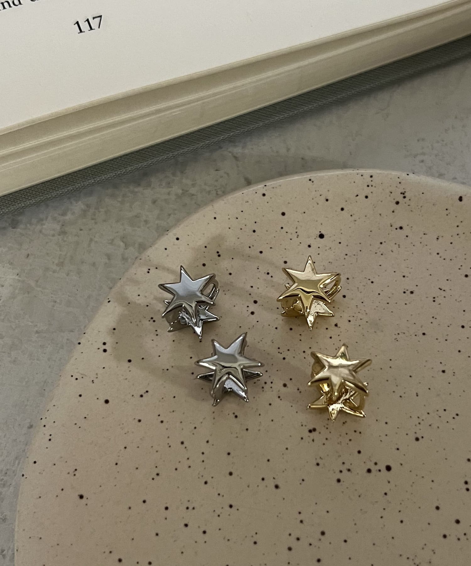 CAPRICIEUX LE'MAGE(カプリシュレマージュ) 〈GOLDY/ゴールディ〉スターワンタッチピアス