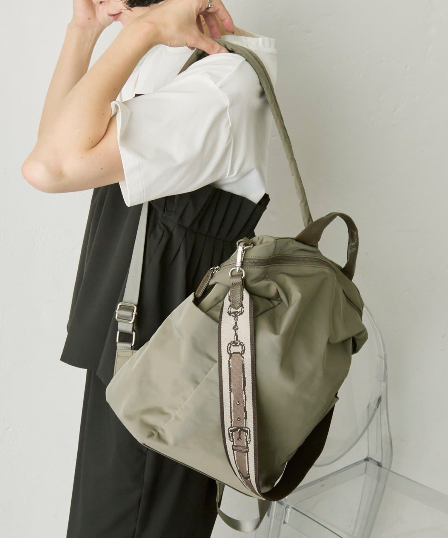 ear PAPILLONNER(イア パピヨネ) 【A4対応/撥水】柄ワイドテープリュック＆ショルダーバッグ