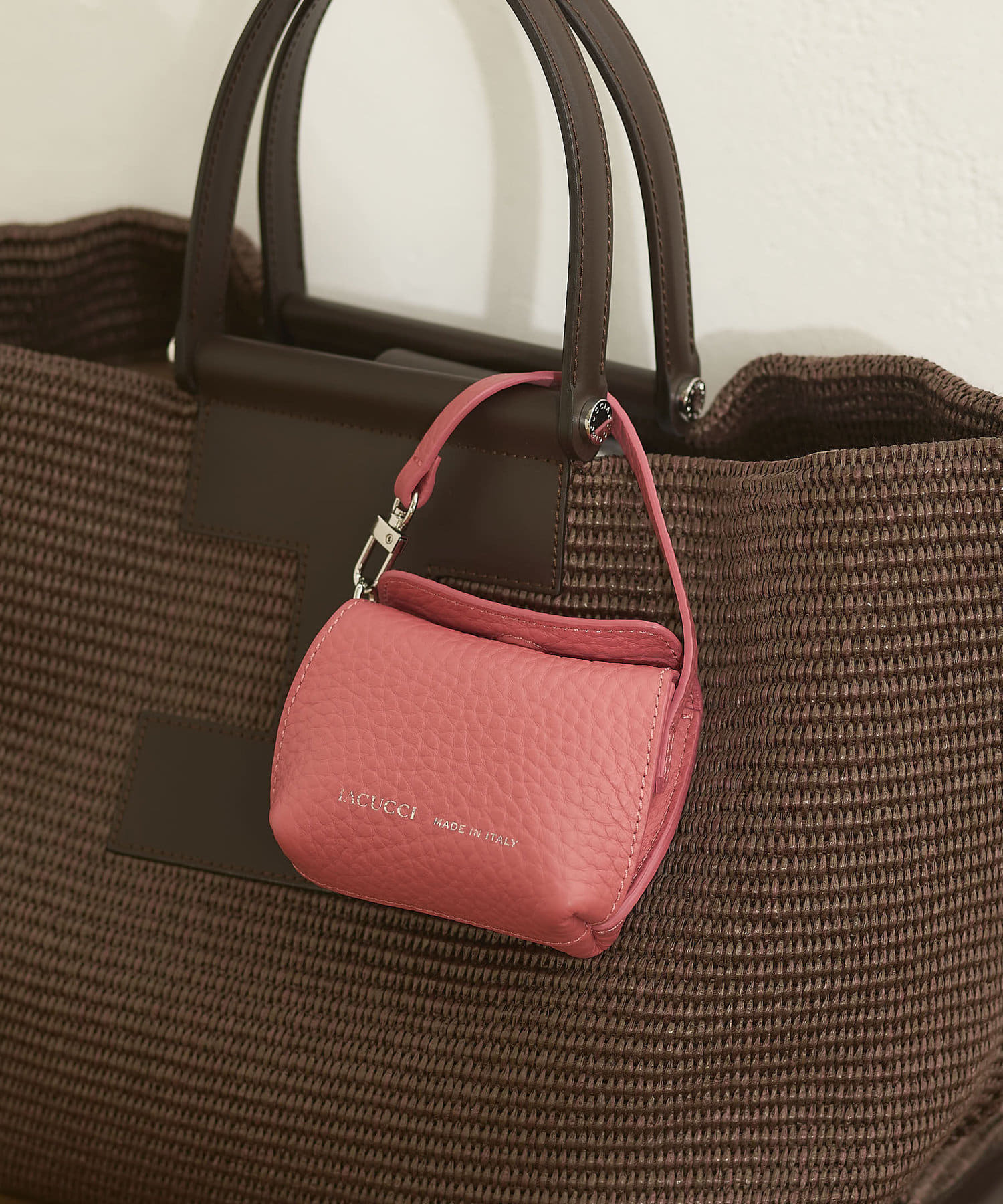 【IACUCCI】イアクッチ ラーナ バッグミニチャーム ALCE ラーナ ミニチャーム ALCE / IACUCCI | ファッション通販 【公式