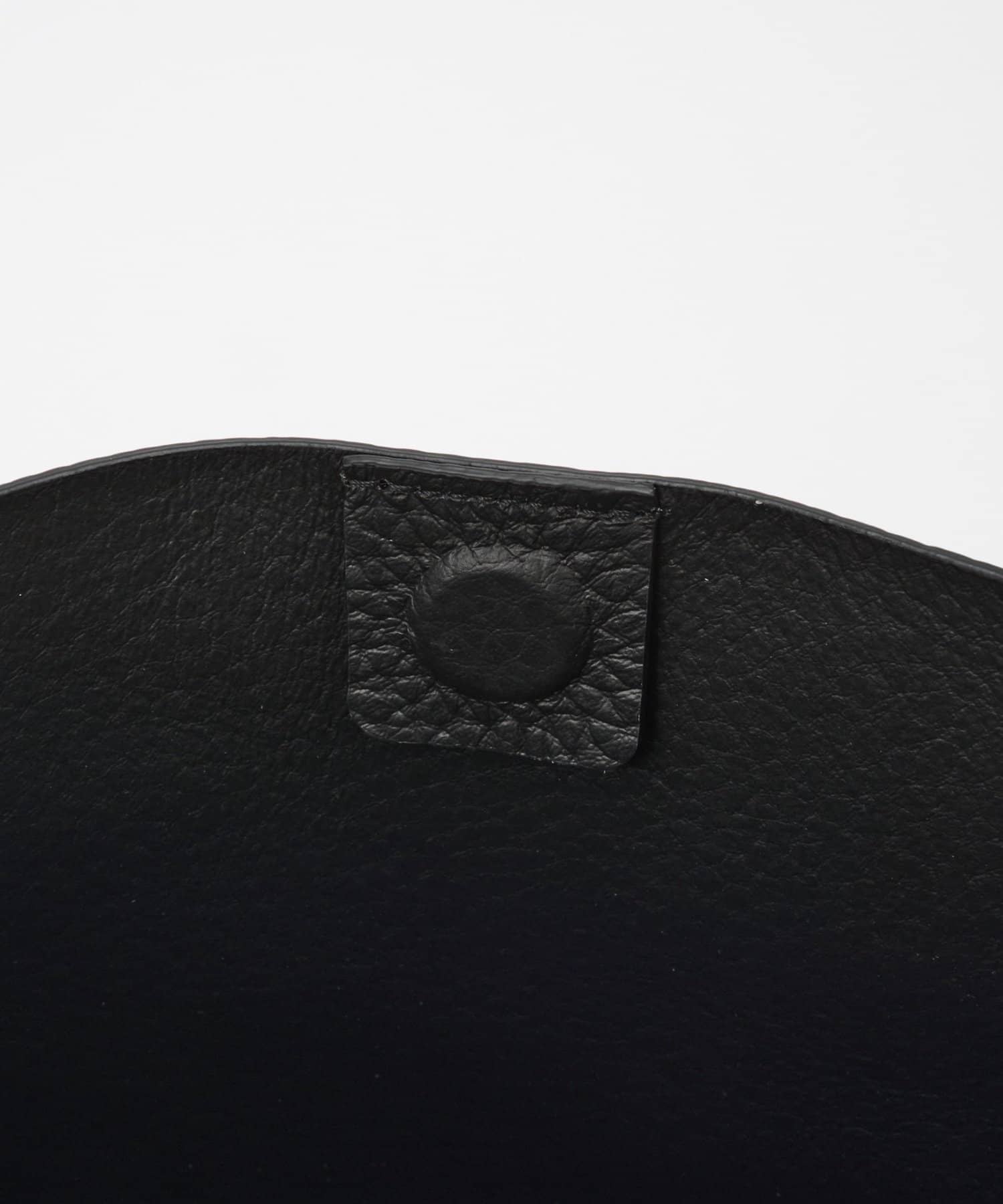 IACUCCI(イアクッチ) グッシオ ミディアムショルダー ALCE
