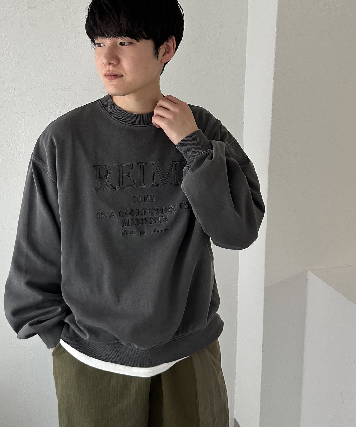 ユニセックス】ピグメントダンボール刺繍プルオーバー | DISCOAT