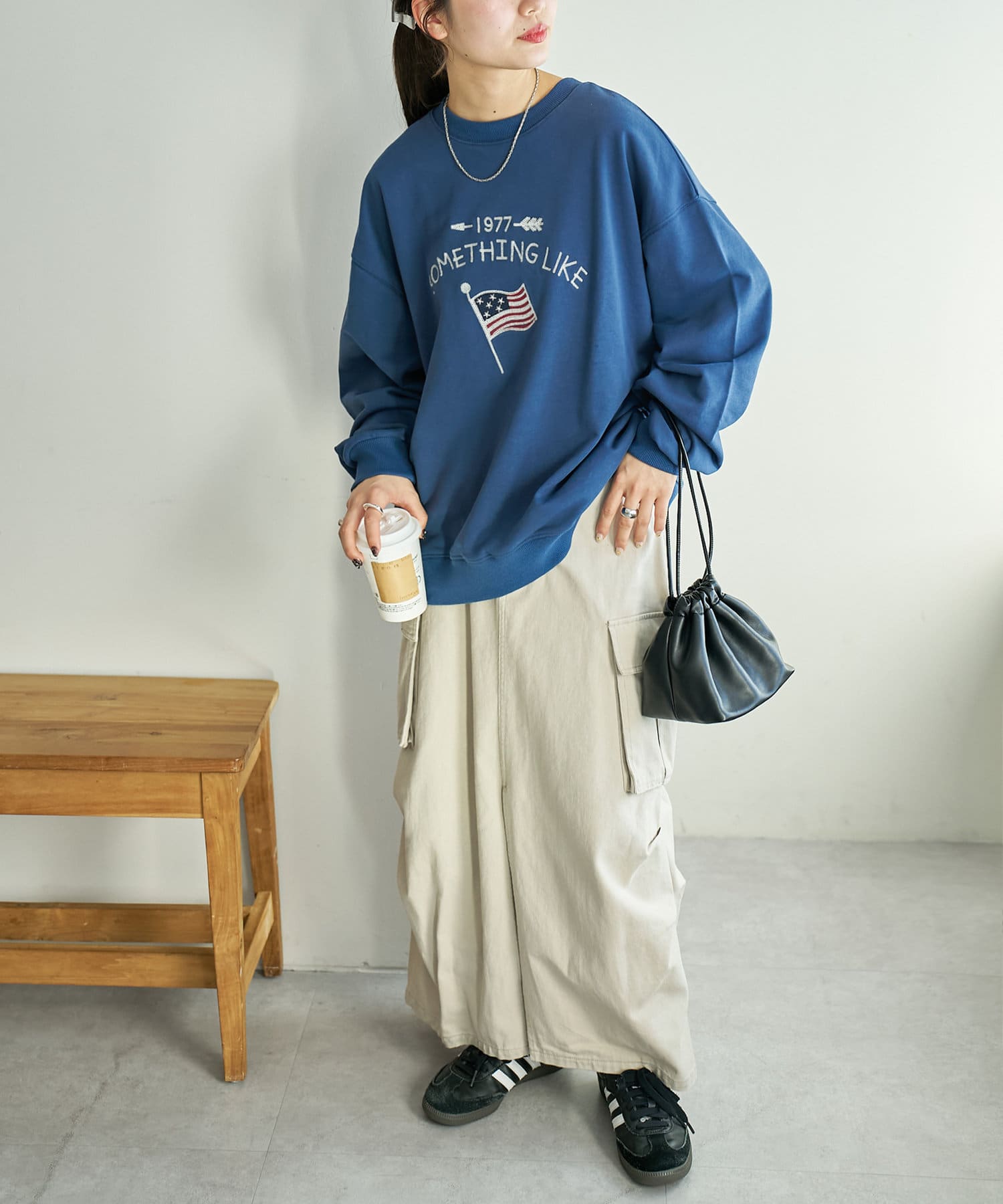 DISCOAT(ディスコート) 【ユニセックス】チェーンステッチモチーフ刺繍スウェット