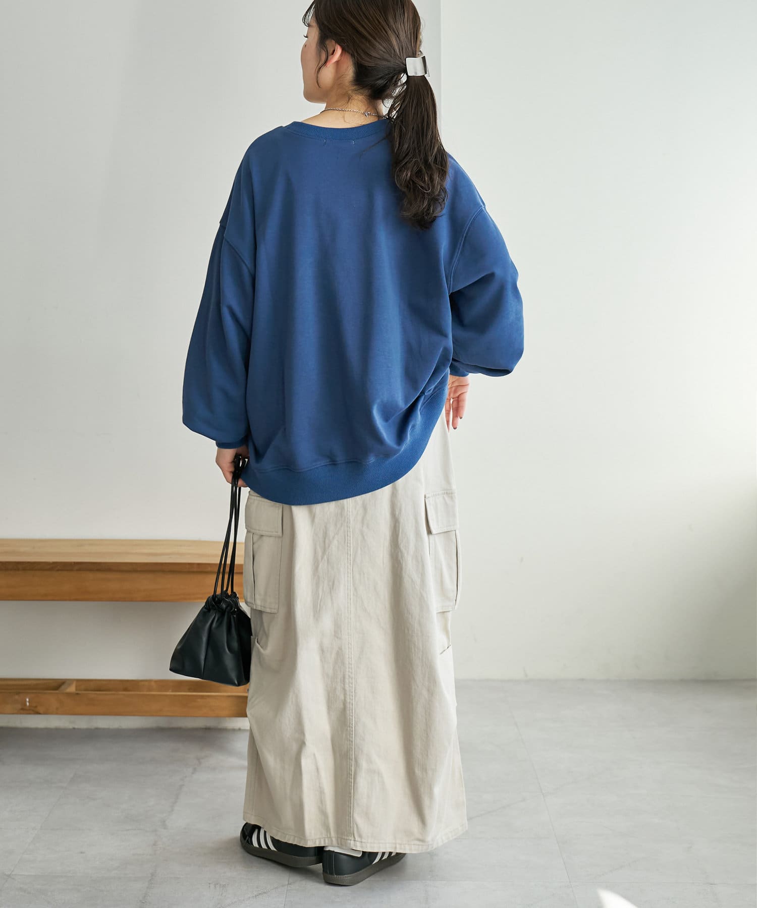 DISCOAT(ディスコート) 【ユニセックス】チェーンステッチモチーフ刺繍スウェット