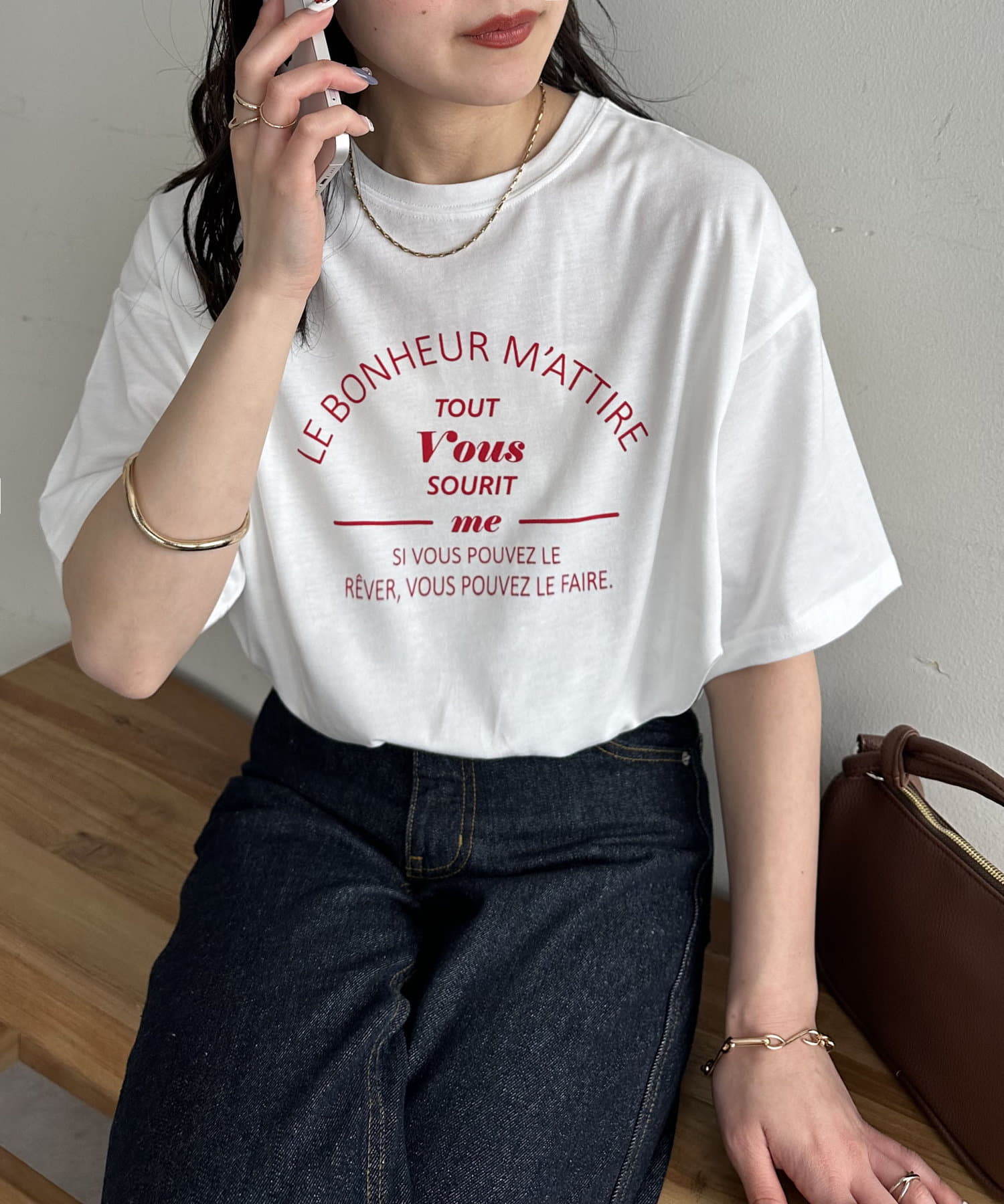 DISCOAT(ディスコート) レディース 【SS先行予約・WEB限定】カフェモチーフロゴTシャツ オフホワイト