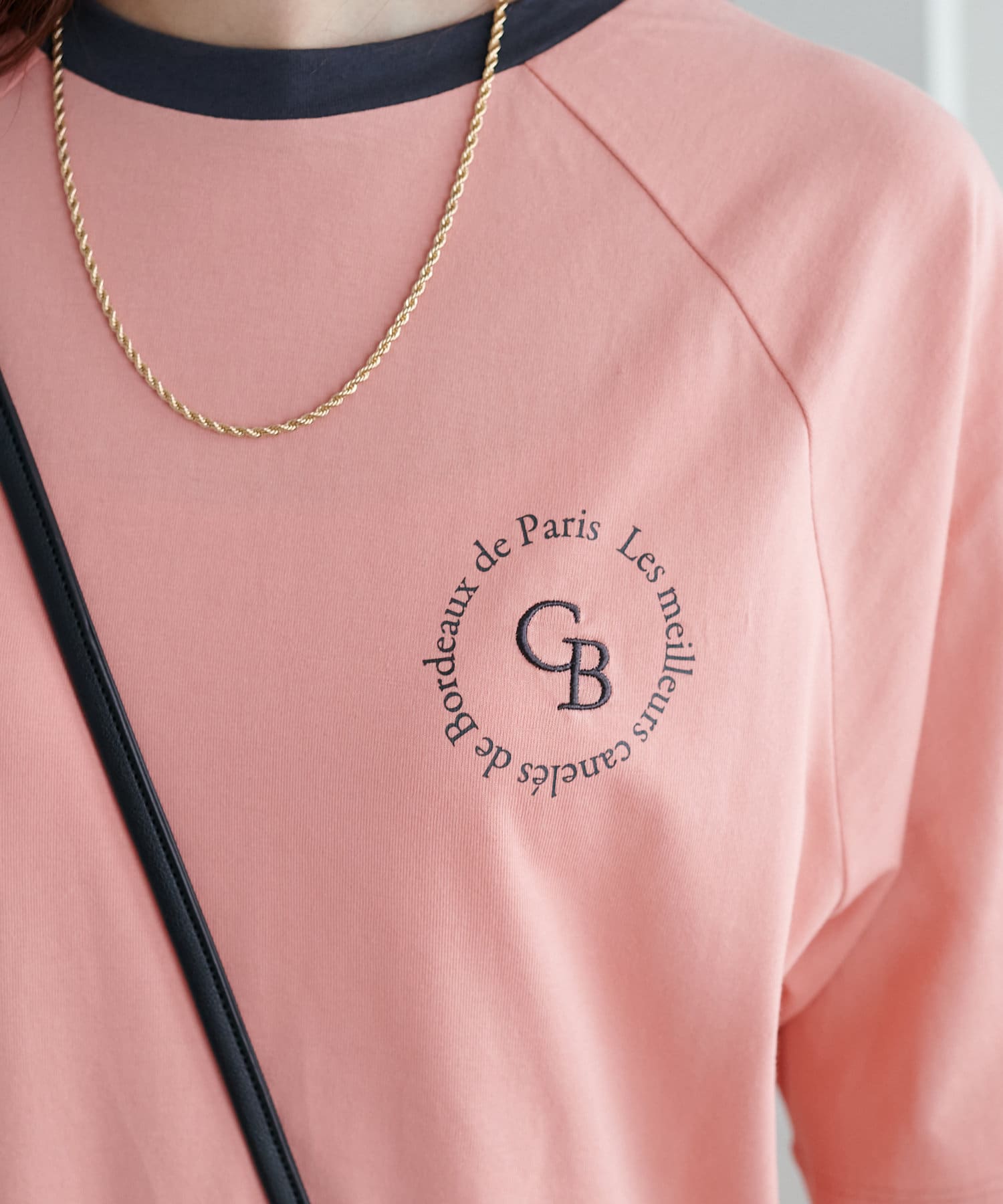 DISCOAT(ディスコート) 【WEB限定】ワンポイントロゴカットワンピース