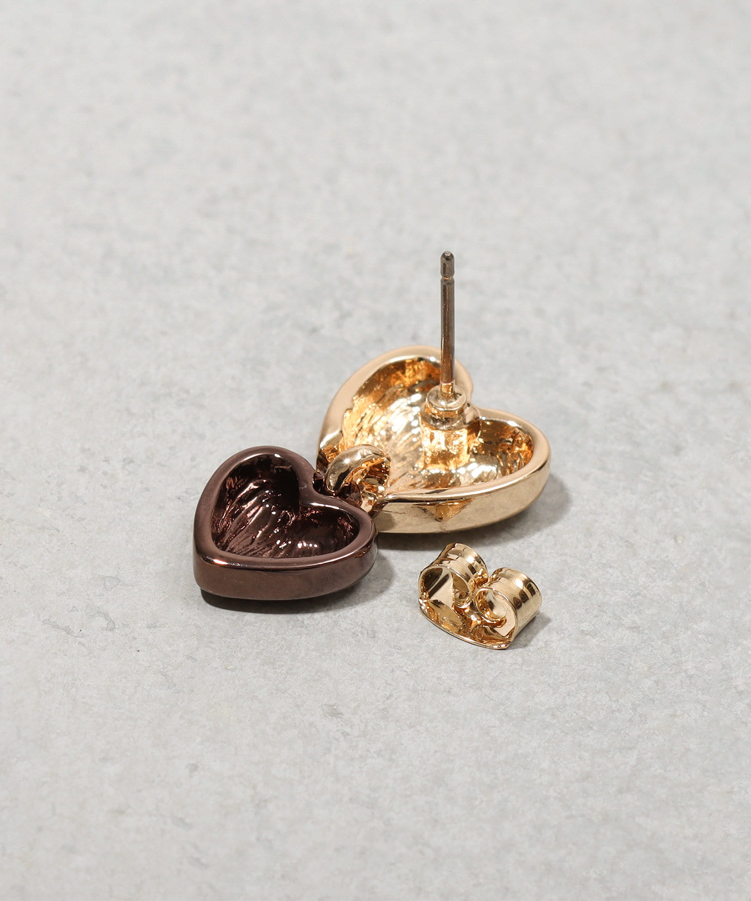 3COINS(スリーコインズ) 2連ハートピアス